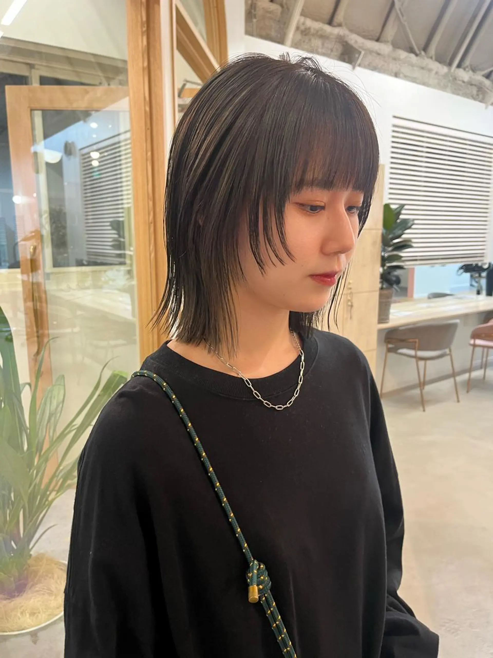 ミディアム カット marino/ カラー/顔周りカットのヘアスタイル