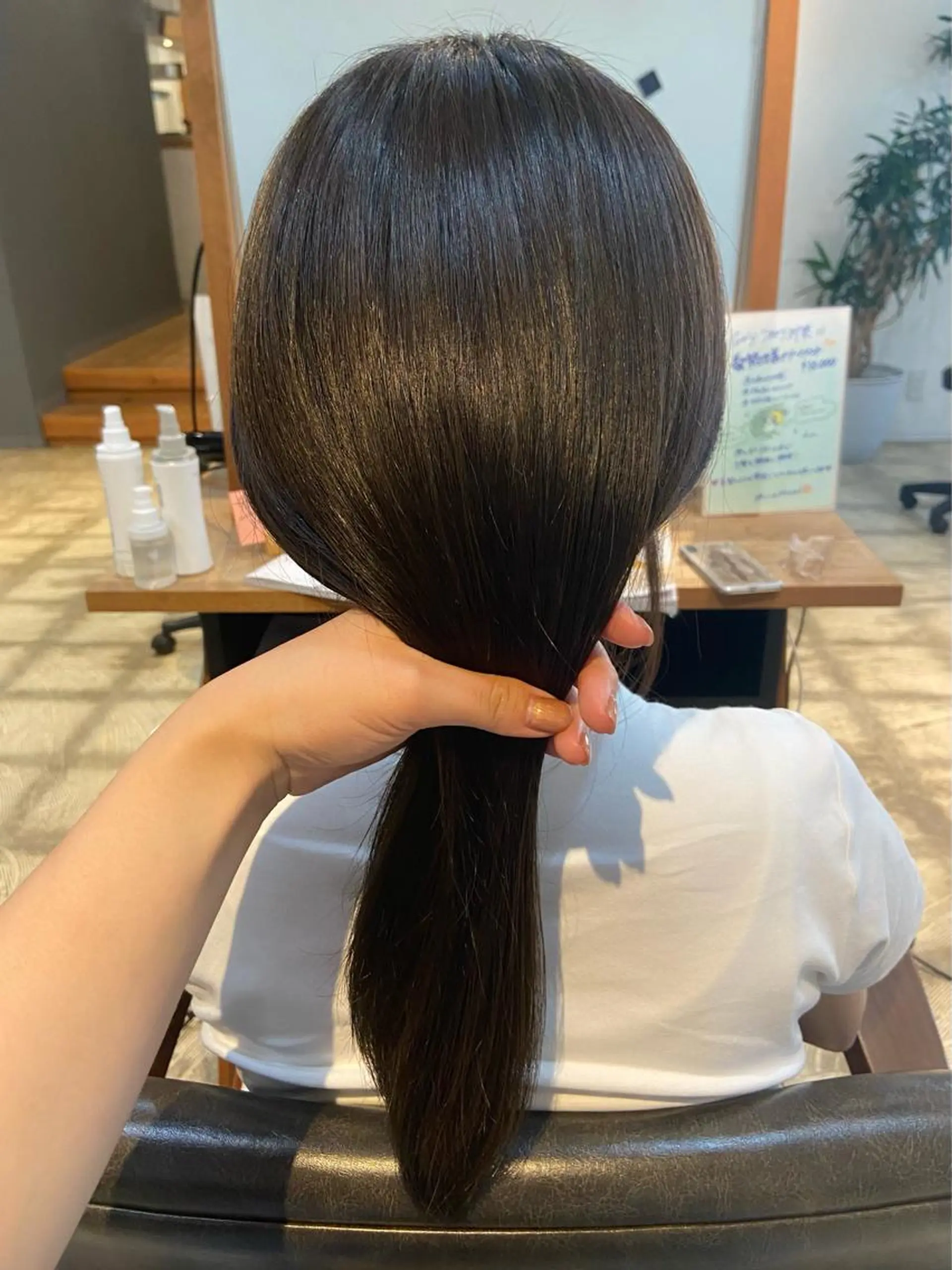 セミロング 小玉 杏華のヘアスタイル