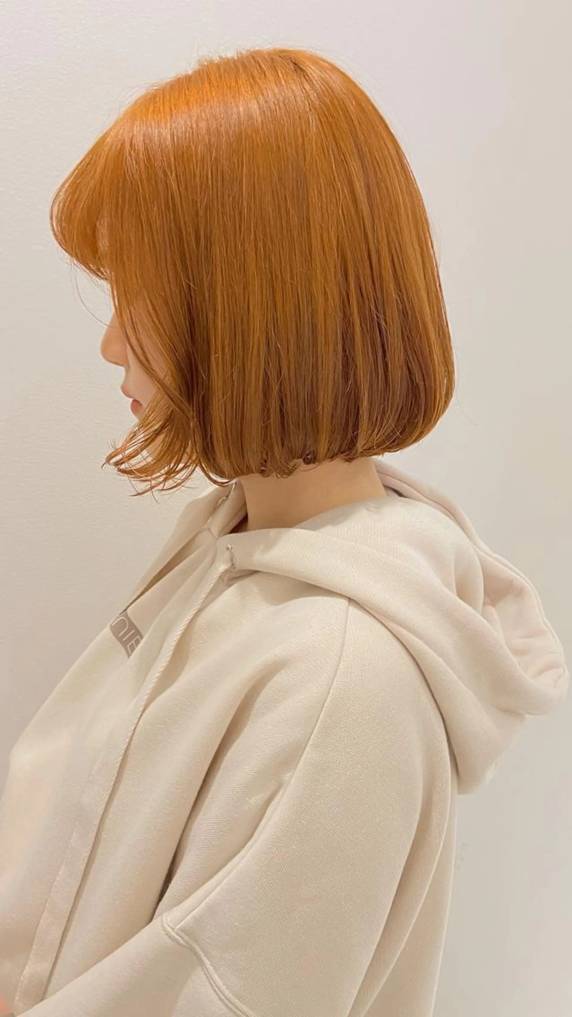 ショート カラー ヘアアレンジ ベージュカラー ブリーチ オレンジ オレンジベージュ レイヤーカット指名 No.1💖マユカのヘアスタイル
