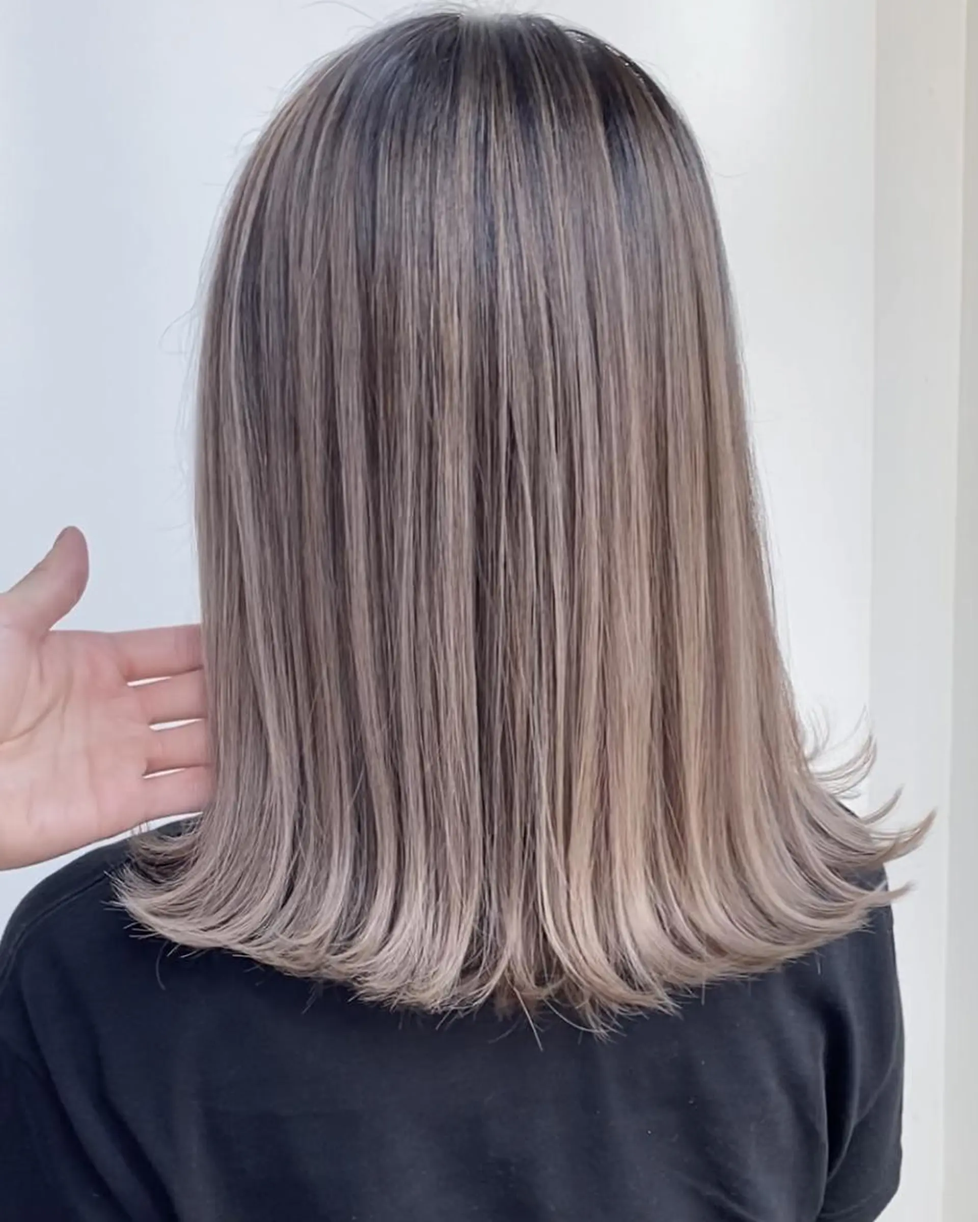 ロング カラー パーマ カット ヘアカラー トリートメント 公式 Ease by amble luxeのヘアスタイル