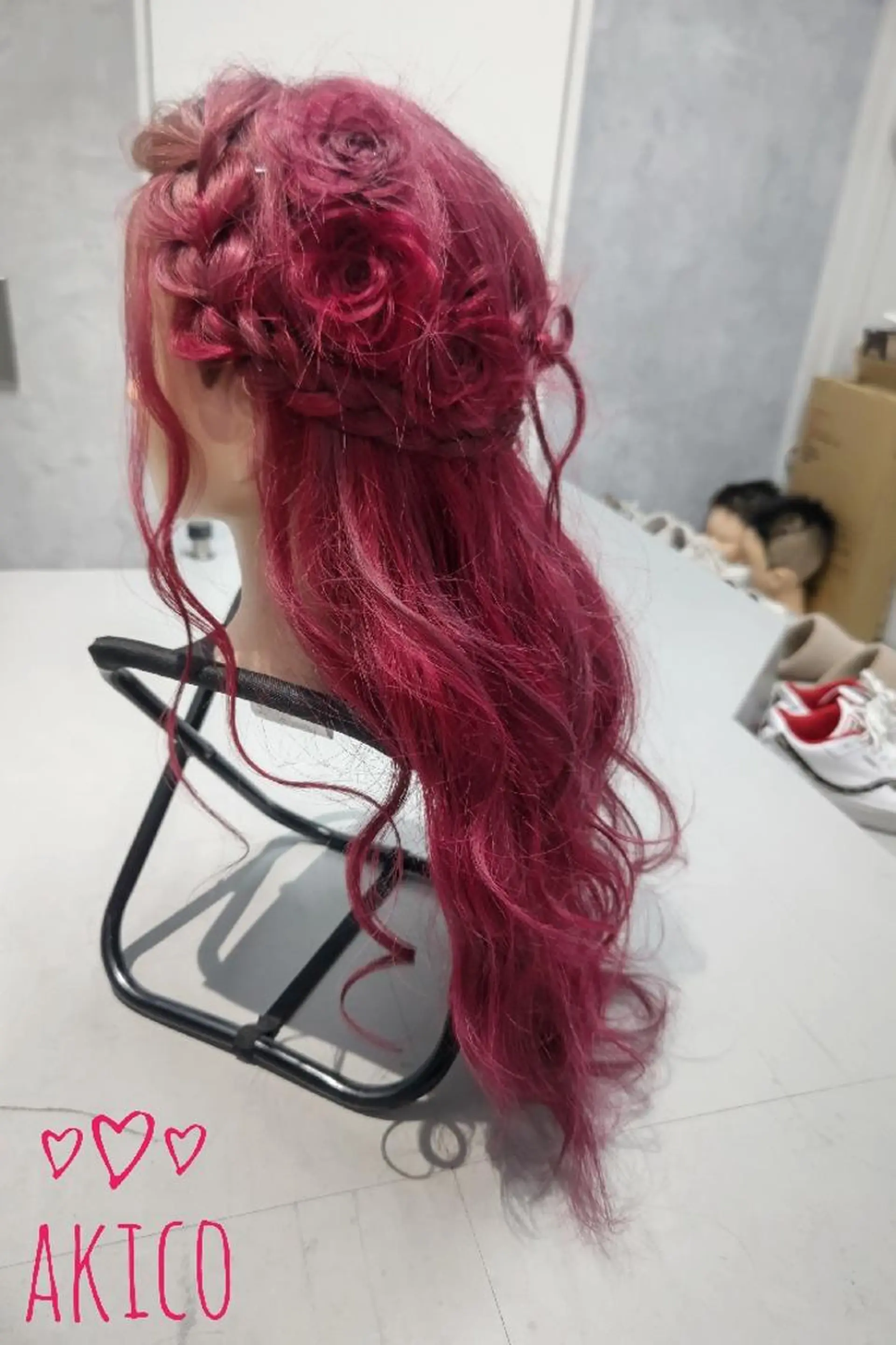 セミロング LUXBE GALLERY なんば駅前店所属・ラックスビーギャラリ ー AKICOのヘアスタイル