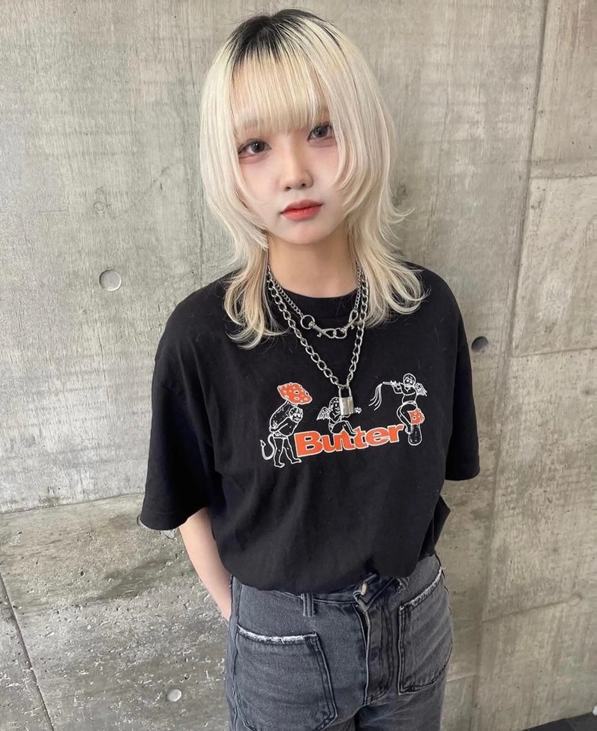 セミロング カラー くびれヘア ウルフカット カット ヘアカラー ヘアセット 中性ウルフカット ケアブリーチ/ケイトのヘアスタイル