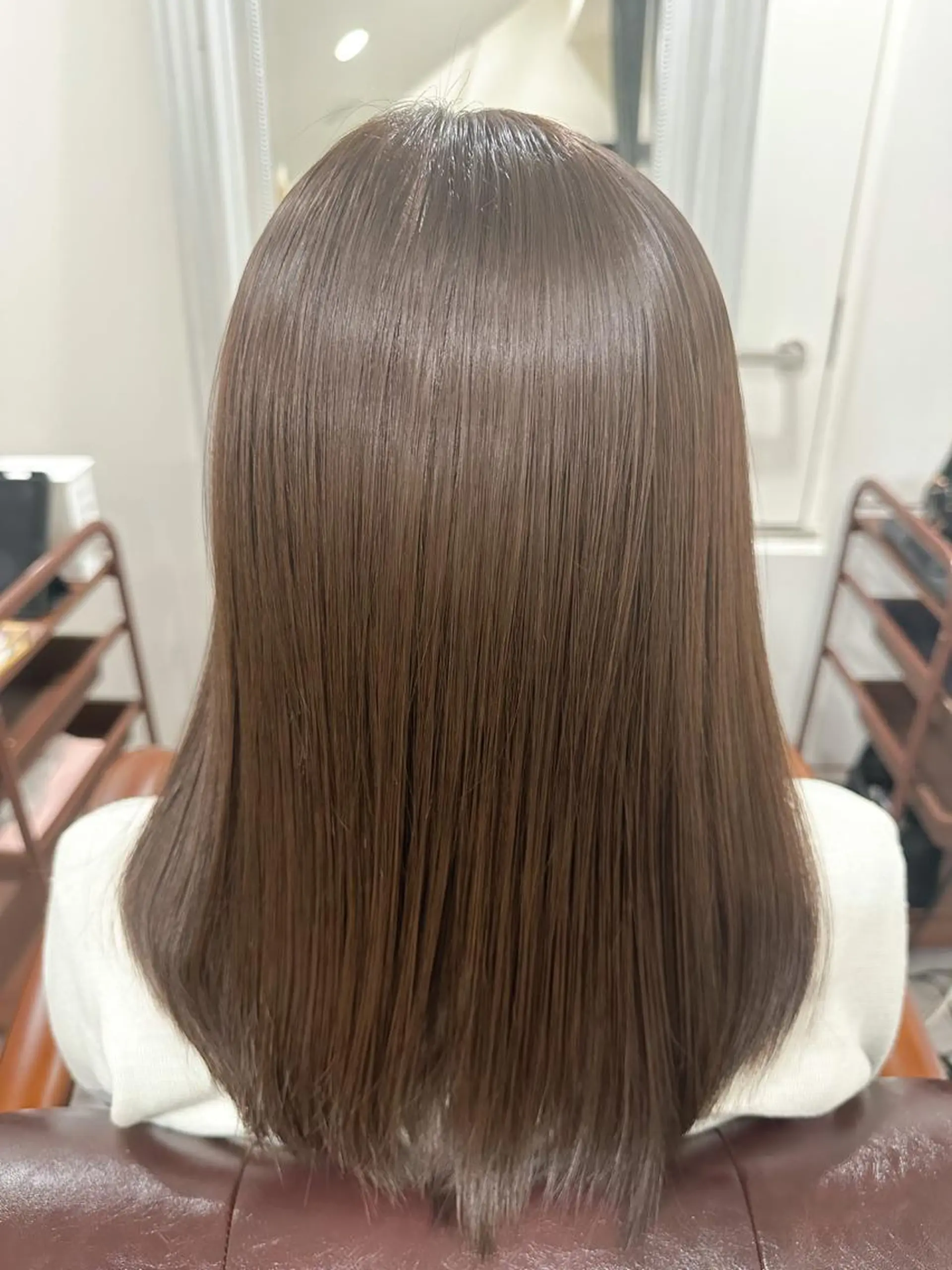 セミロング セミロングパーマ ボブ デート ハイライト 髪質改善 【20代ダメージ毛に 髪質改善】のヘアスタイル