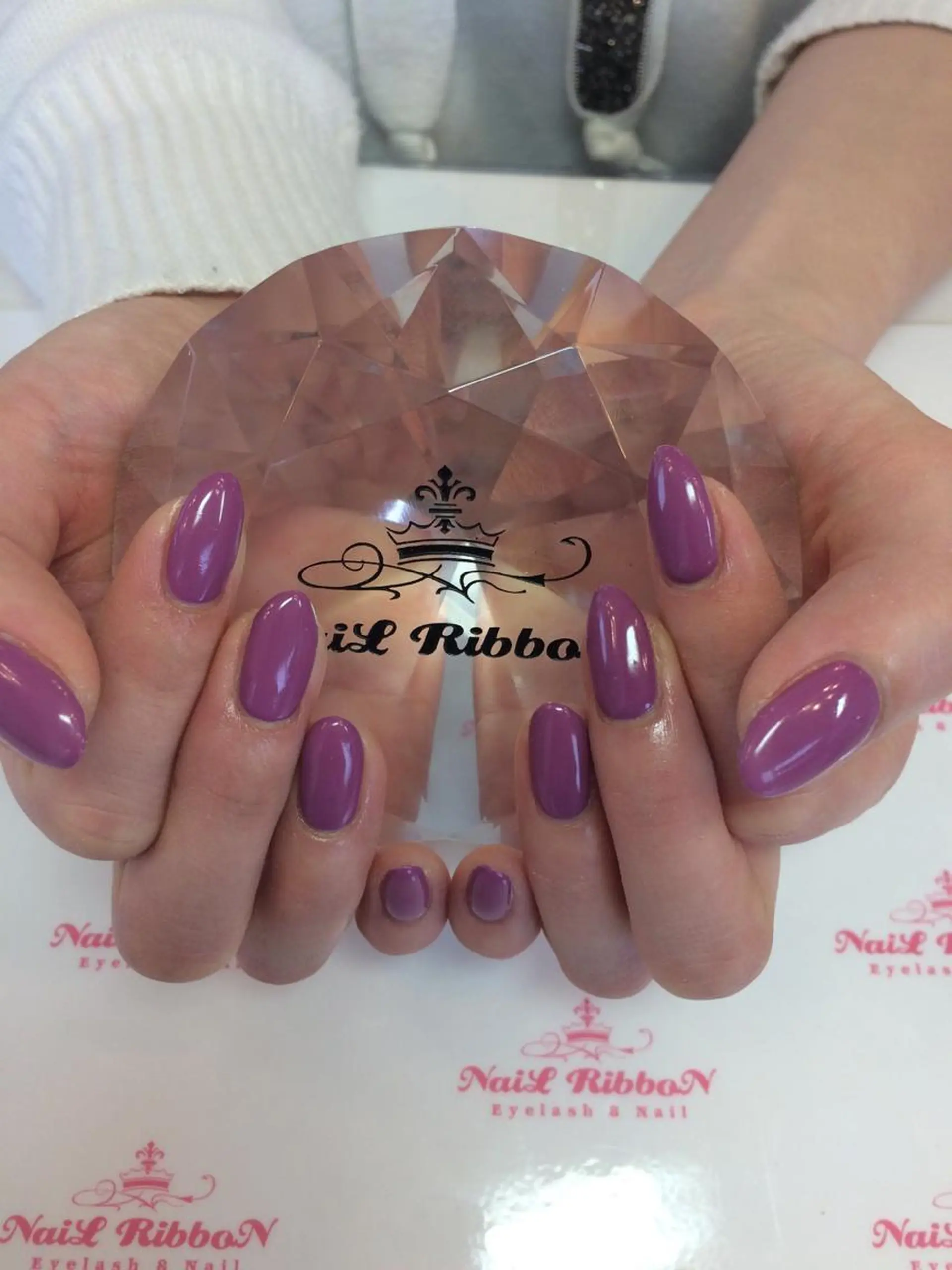 ネイル ネイルリボン 受付スタッフのネイルデザイン