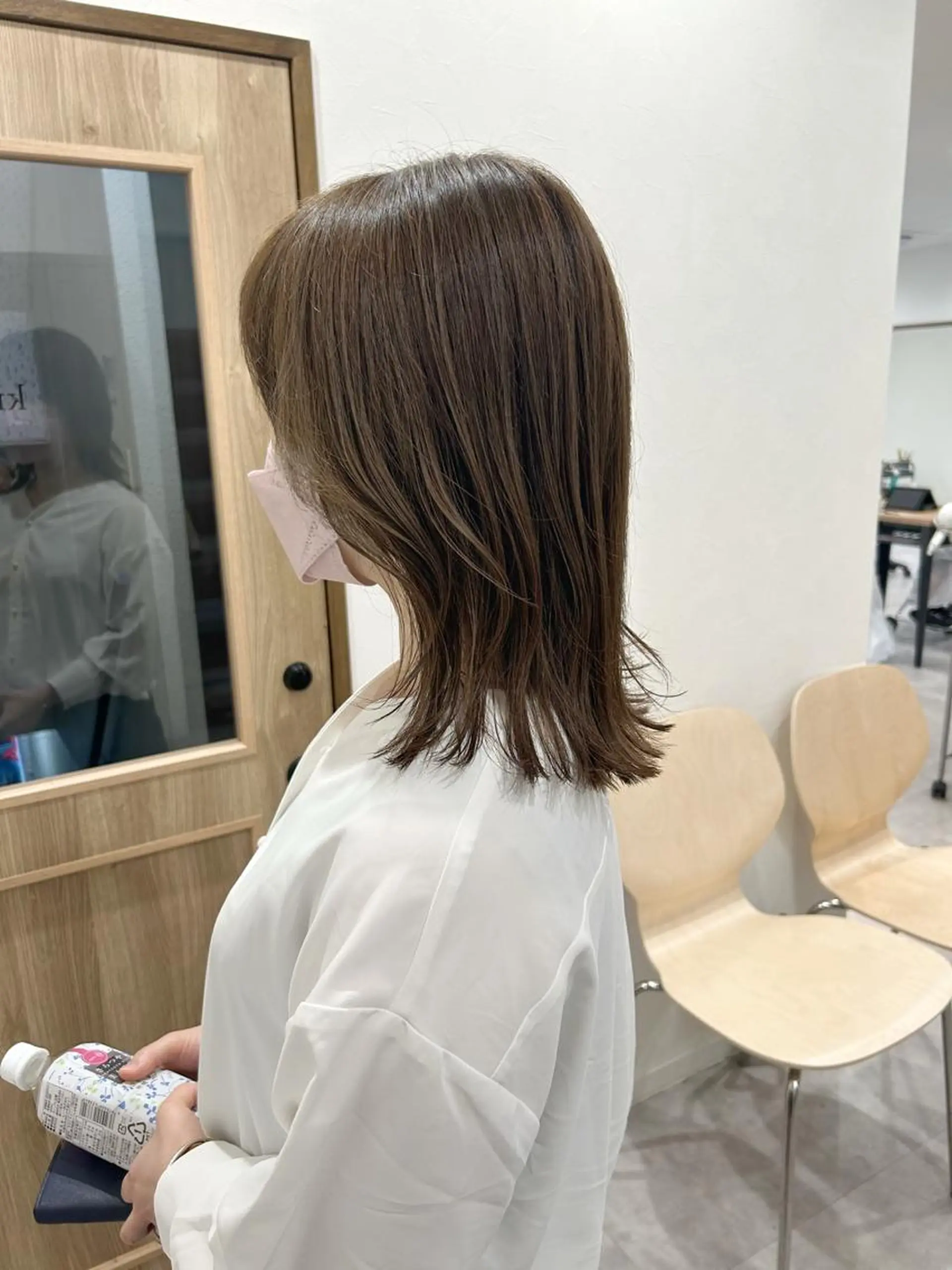 ミディアム カラー アッシュ アッシュグレー アッシュグレージュ バレイヤージュ ベージュカラー カット ヘアカラー トリートメント ボブ/ハイトーン 立川loose 下田のヘアスタイル