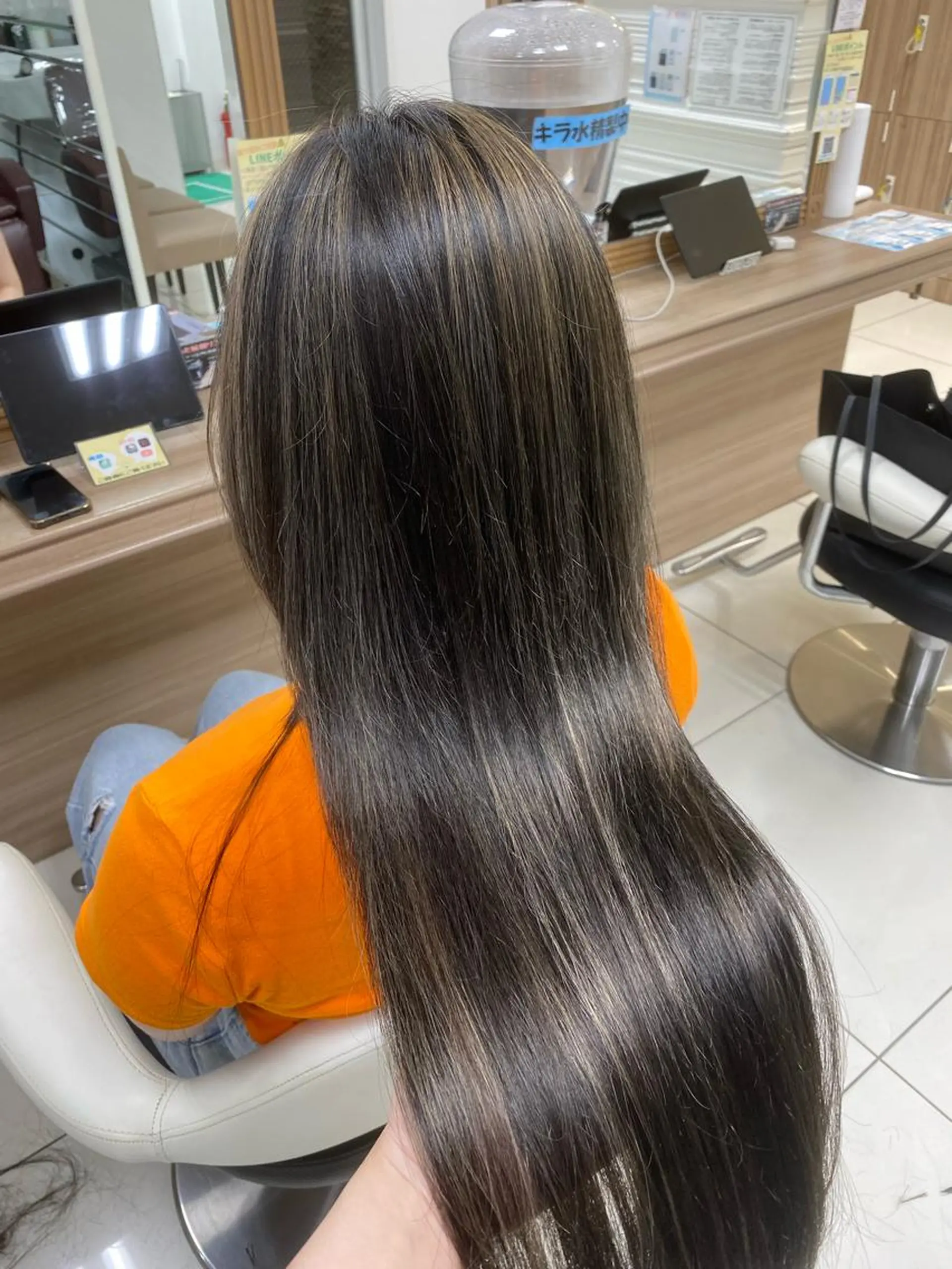 ロング カラー ヘアカラー トリートメント SONOKA 🦋のヘアスタイル