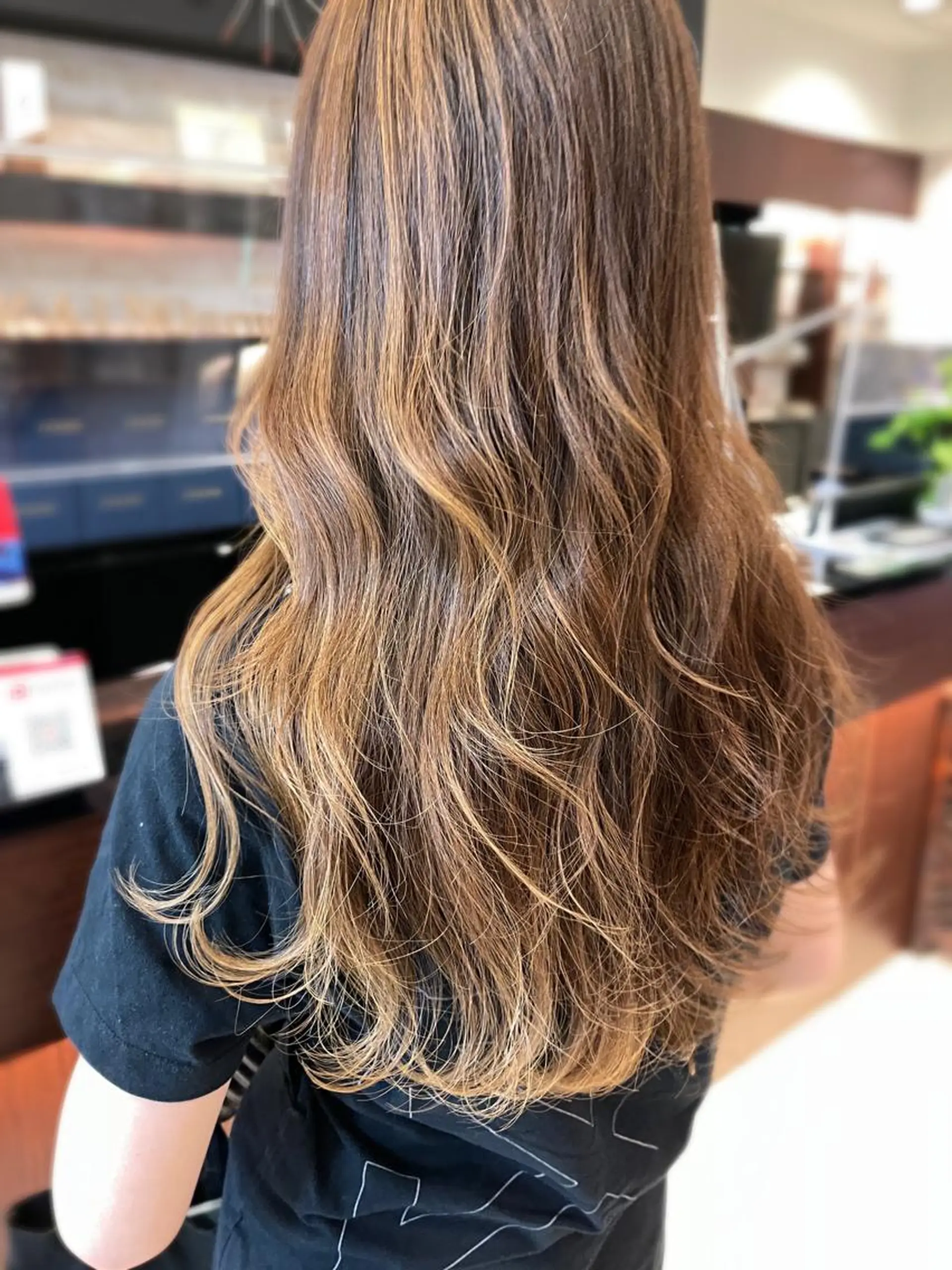 ロング ハイライト Kamie みかじりのヘアスタイル