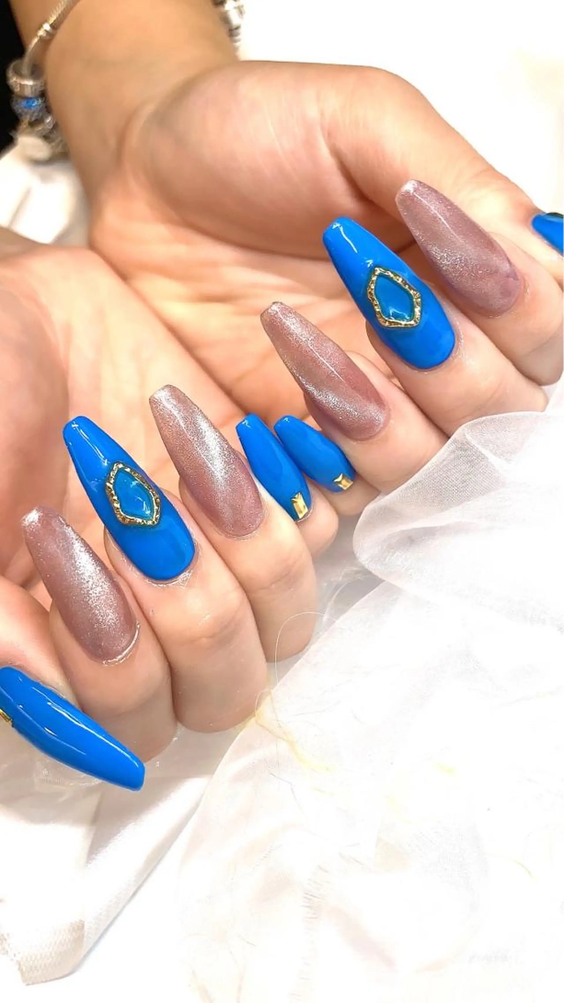 ネイル ジェルネイル ロングネイル マグネットネイル パラジェル スカルプネイル ハンドネイル clover nailのネイルデザイン