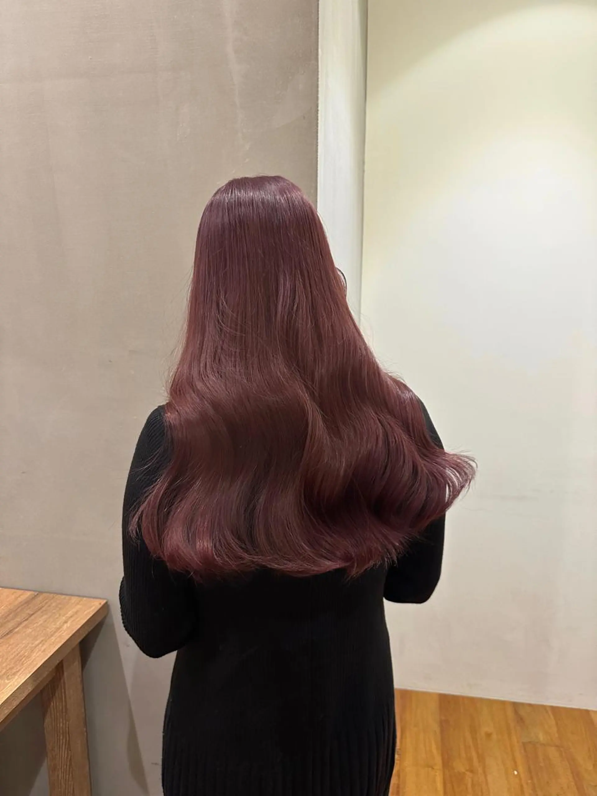 カラー ブリーチ ハタケナカ コトネのヘアスタイル