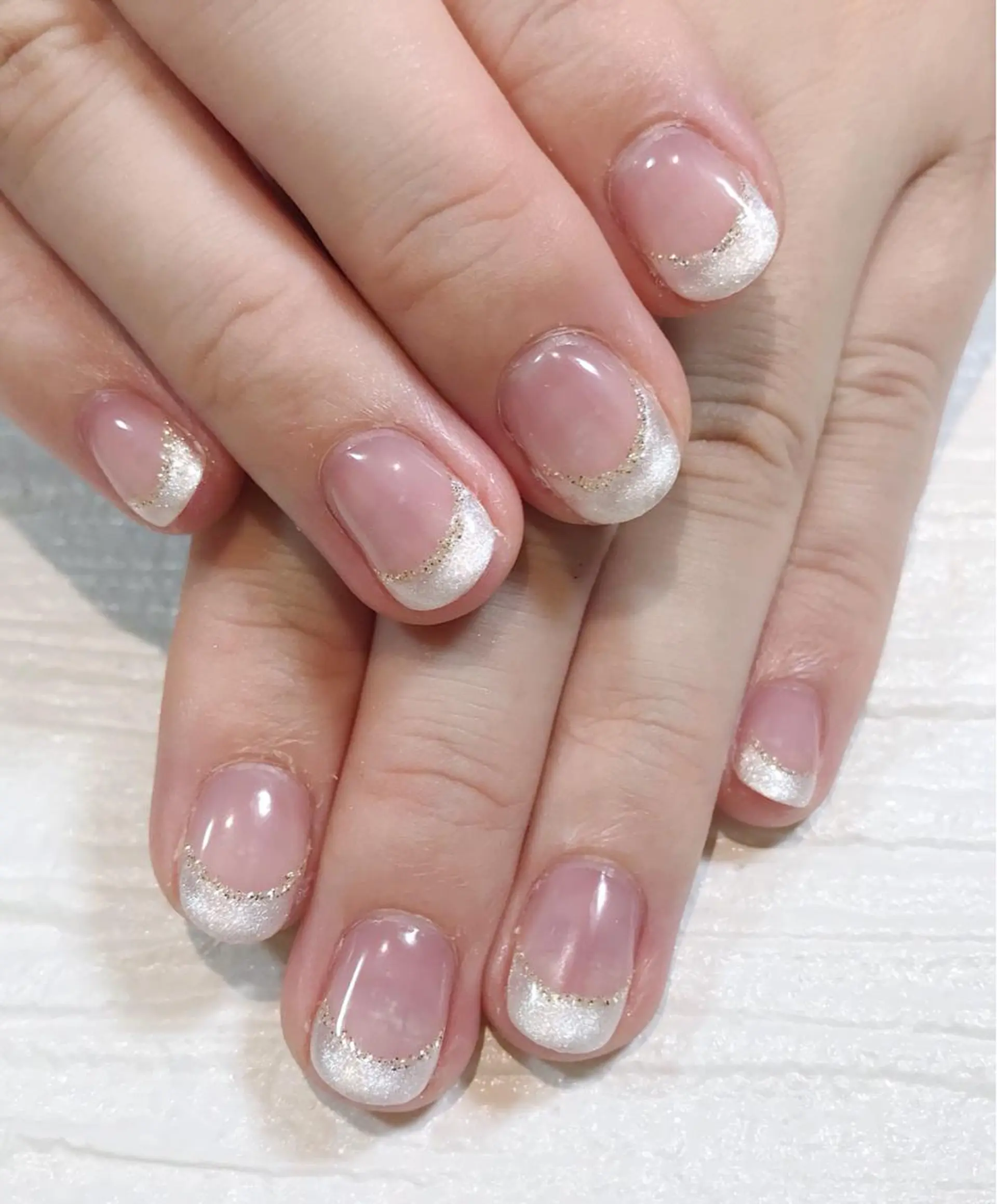 ネイル フレンチネイル ラメ(グリッター) ホワイト ハンドネイル NAILSALON AMULEのネイルデザイン