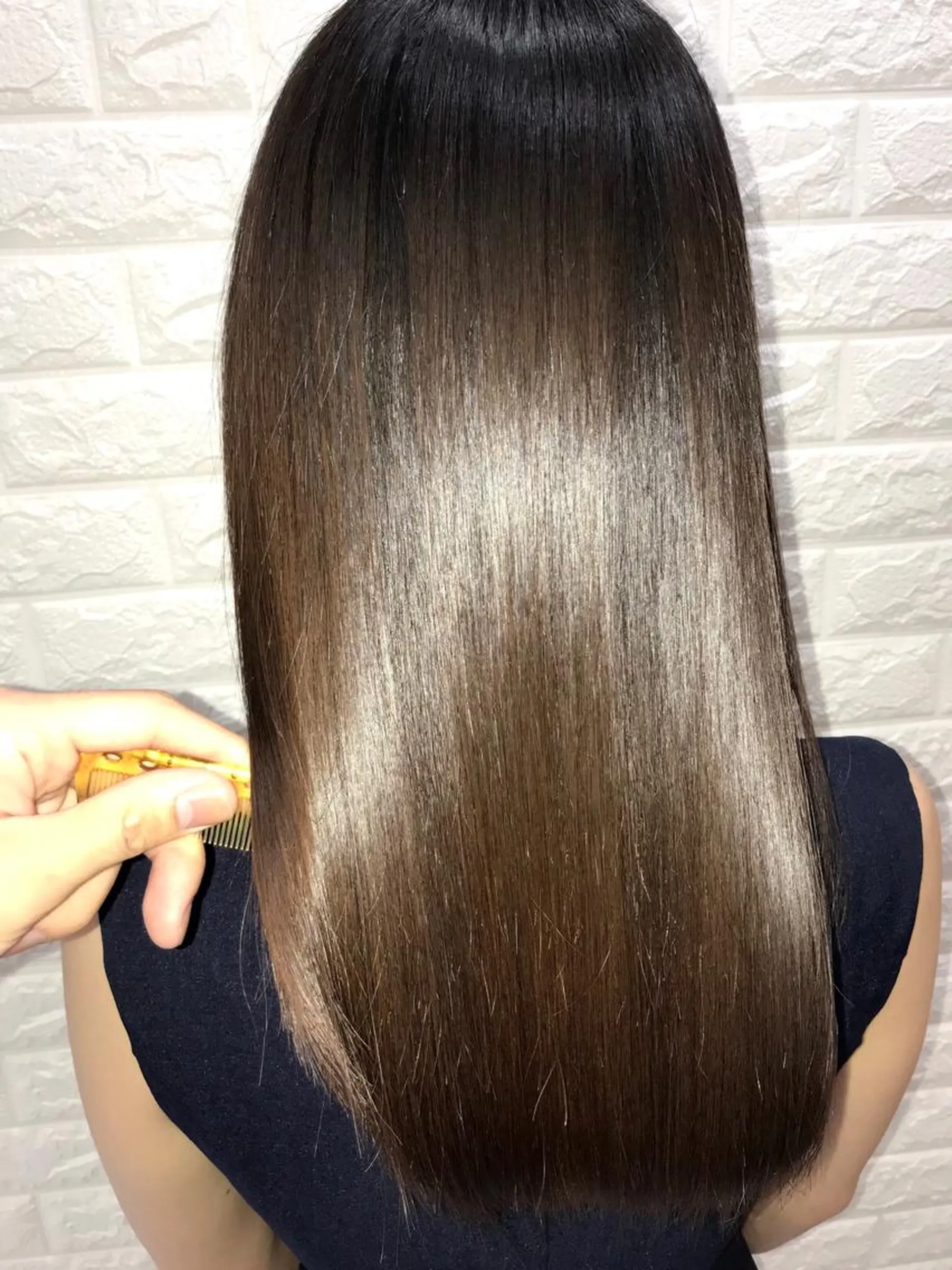 セミロング トリートメント 酸熱トリートメント 20代半ば上質なへア ケア 髪質改善 大西のヘアスタイル