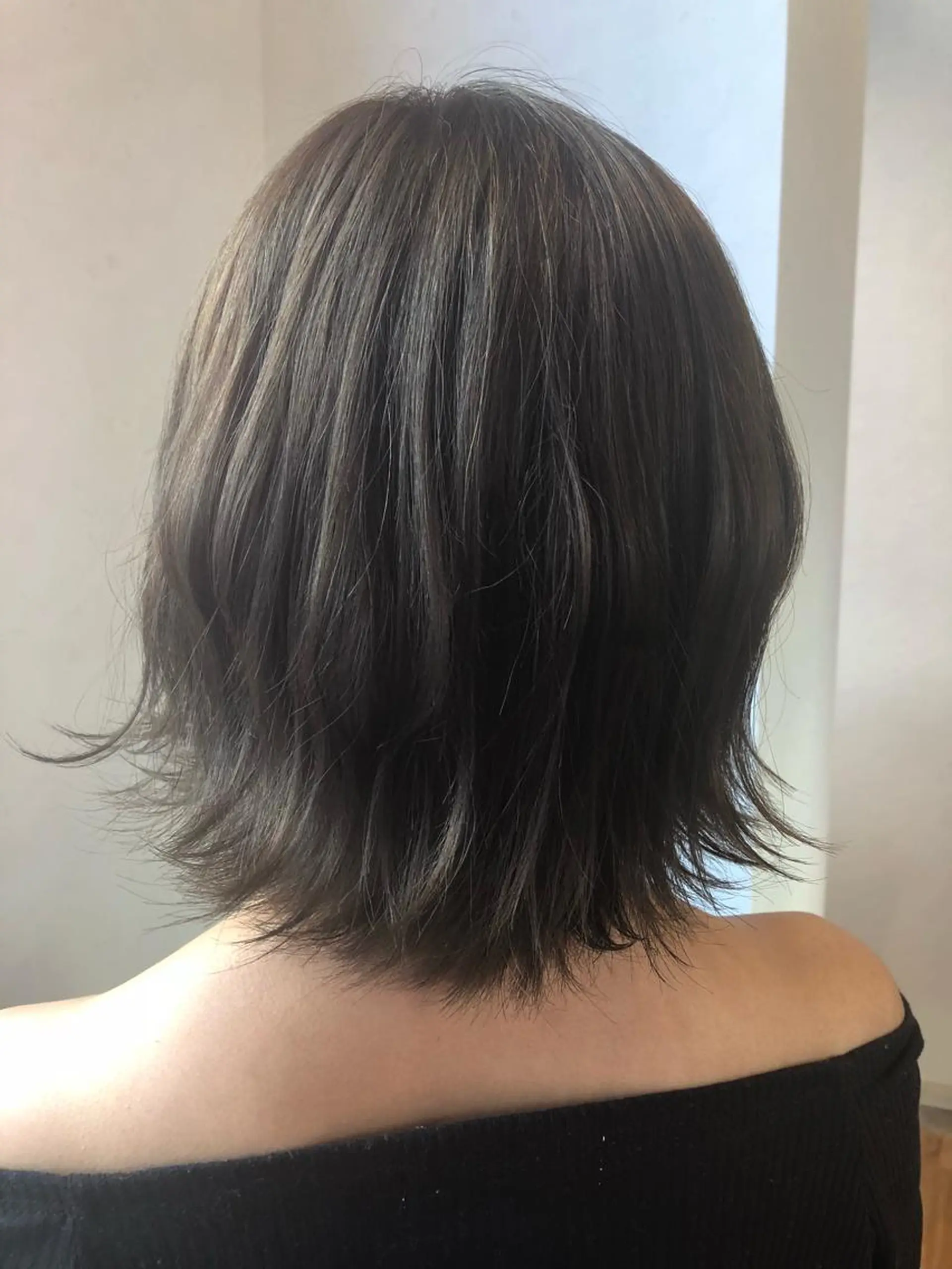 ショート カラー グレージュ TOWA 野村　コウダイのヘアスタイル