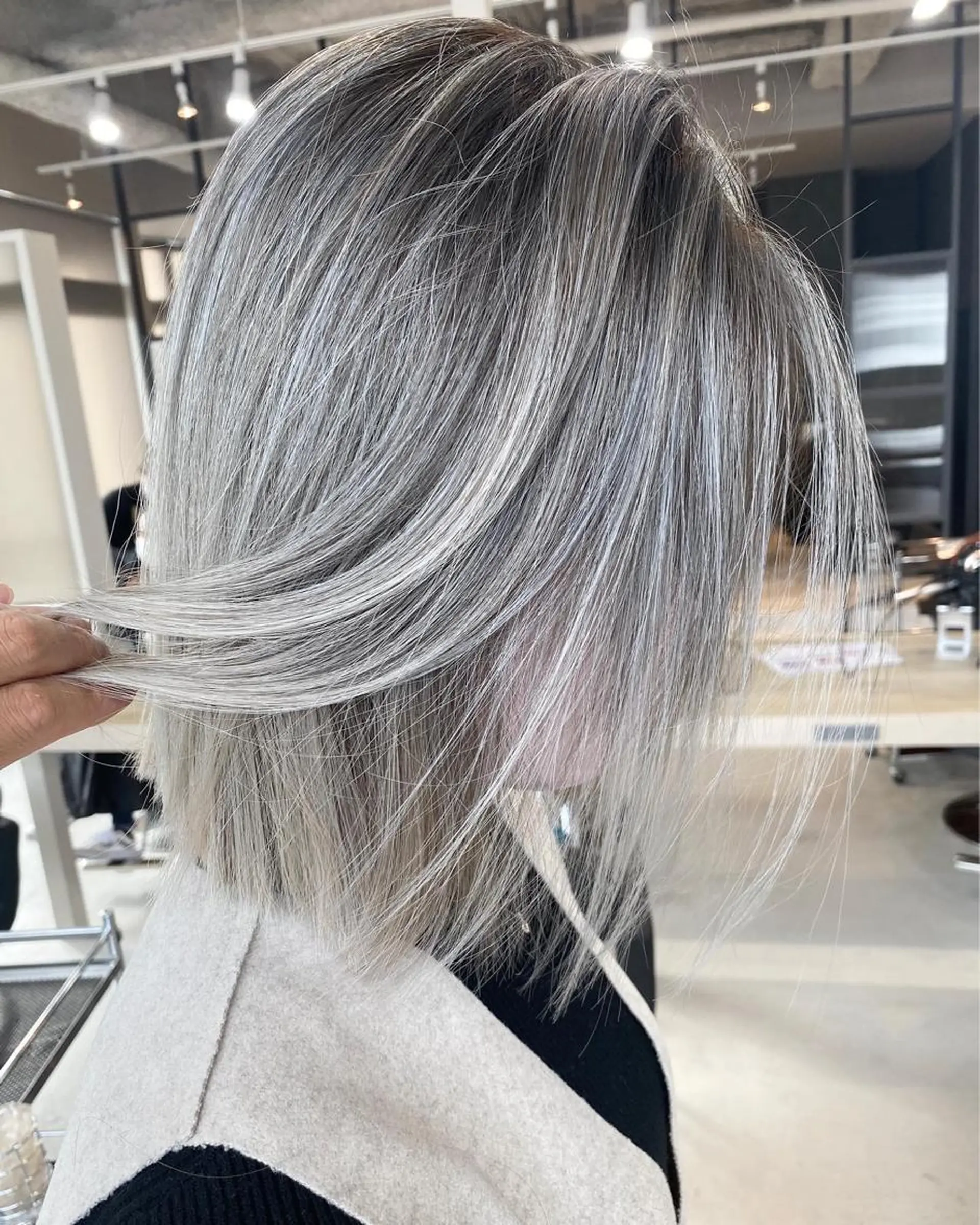 ショート カラー ヘアアレンジ ネイル マツエク・マツパ アイブロウ バレイヤージュ レイヤーカット ヘアカラー トリートメント 井上 一平のヘアスタイル