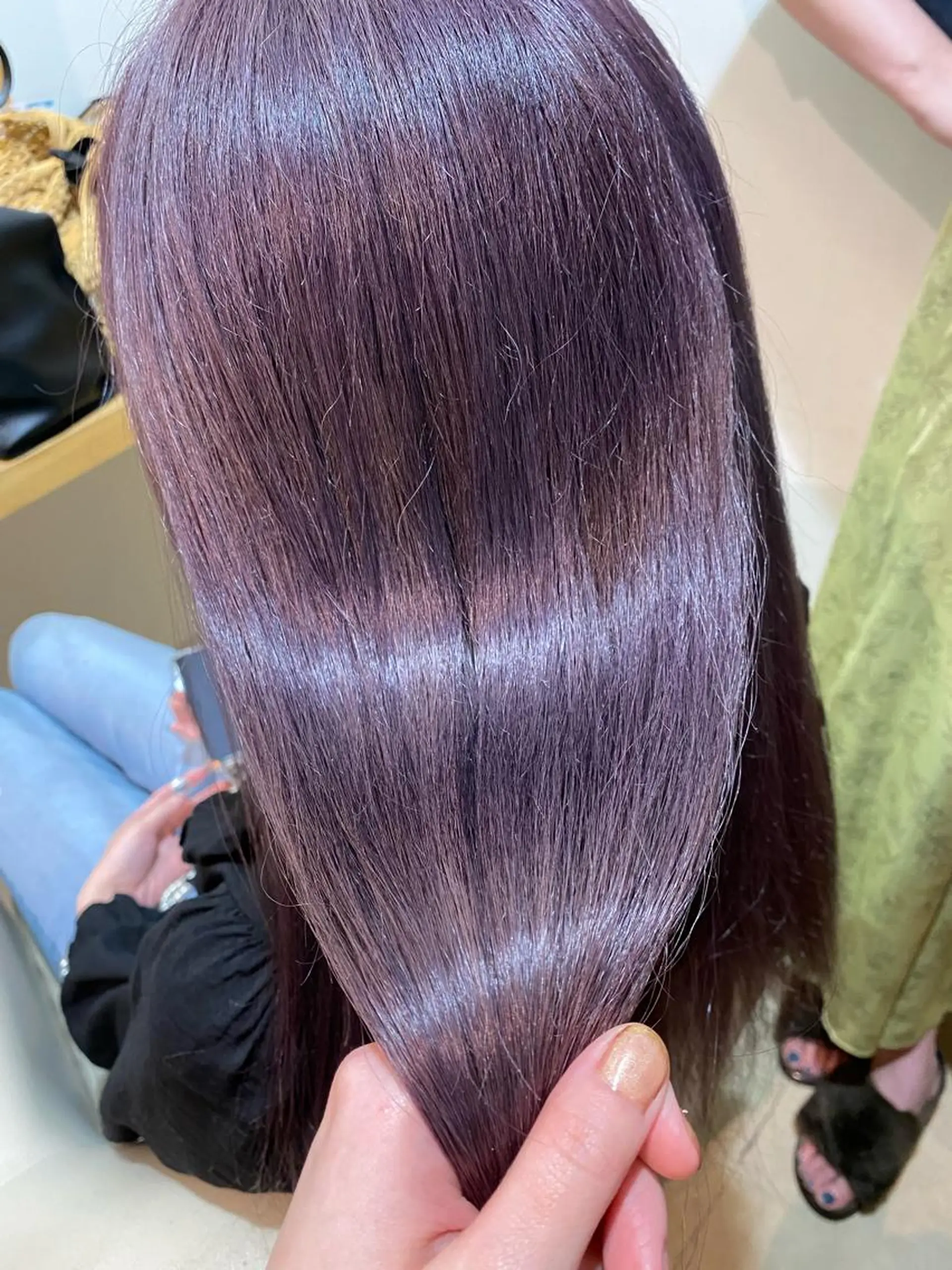 ロング カラー ブリーチ ラベンダーカラー 丸尾 沙弥香のヘアスタイル