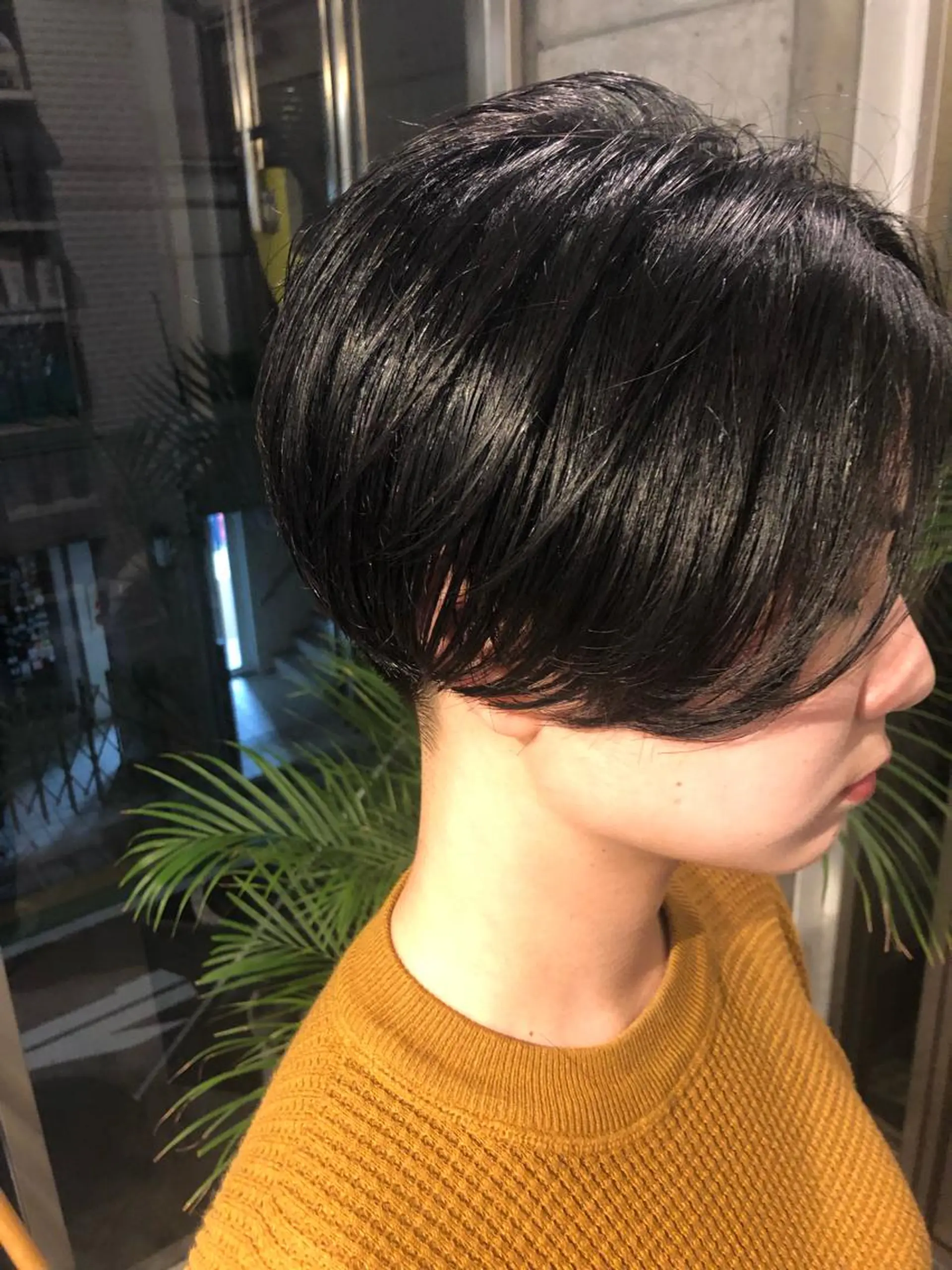 ショート 🌈圧倒的デザイン力 内井省吾のヘアスタイル