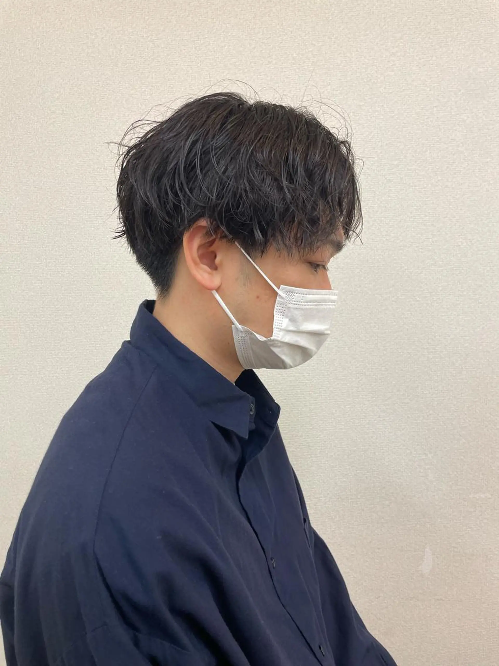 パーマ メンズ センターパート カルマパーマ メンズ韓国風 メンズパーマ メンズショート 松本平太郎美容室大宮店所属・もりたみかこ 美容師お休み中のヘアスタイル