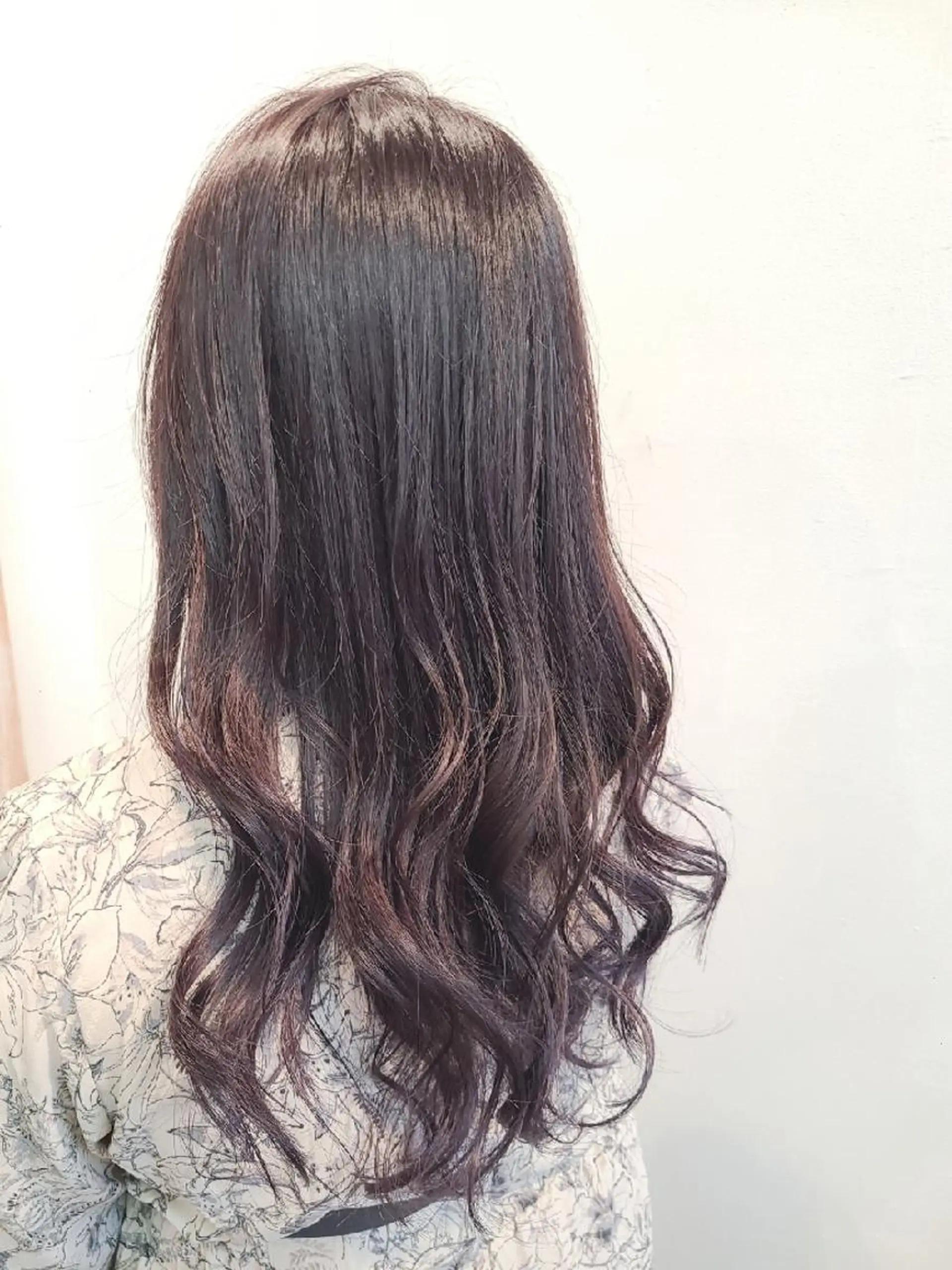 セミロング カラー ラベンダーカラー SFIDA あいりのヘアスタイル