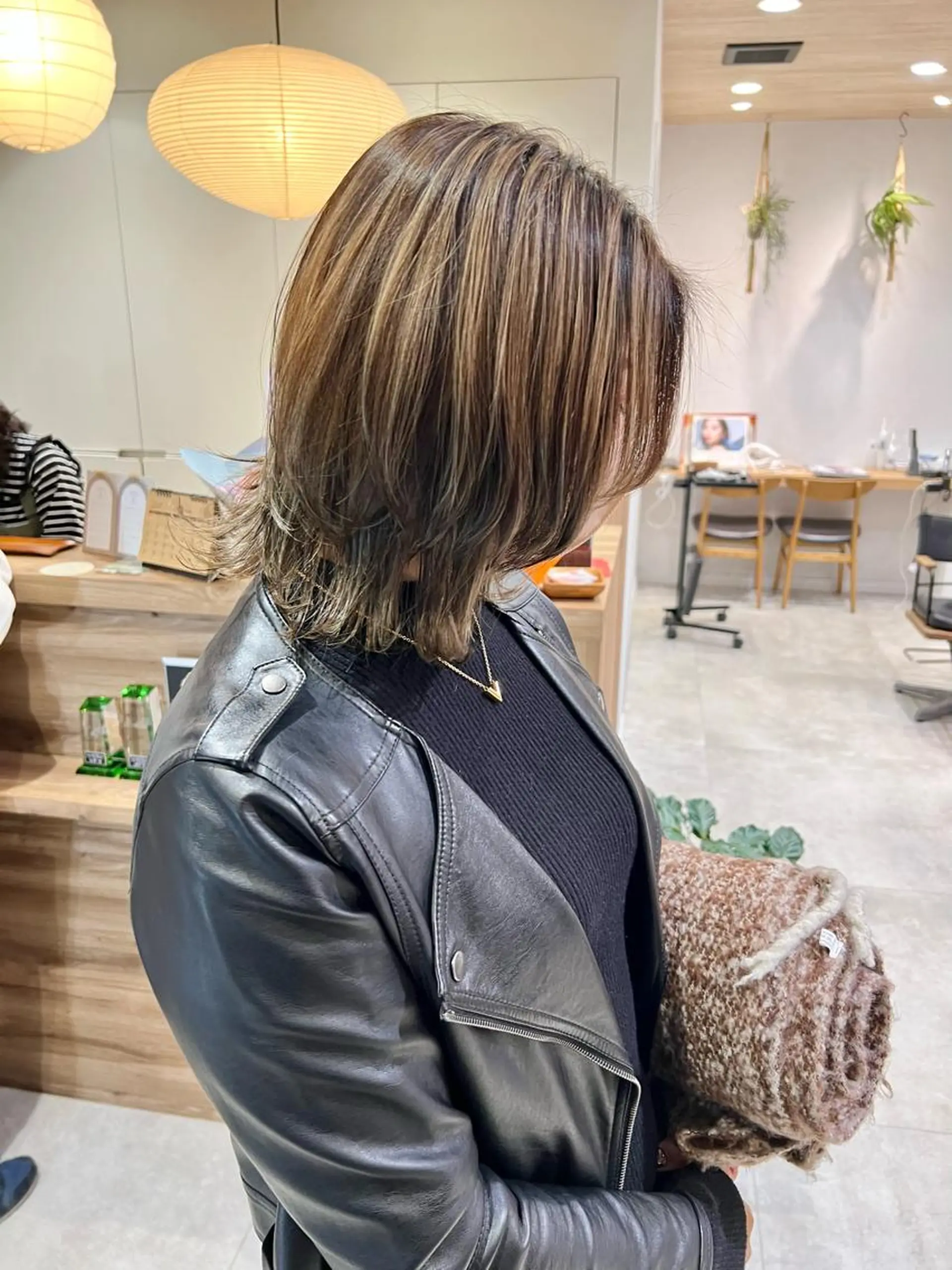 ショート カラー Oasisgarden所属・レイヤー/ブリーチ MOMOのヘアスタイル