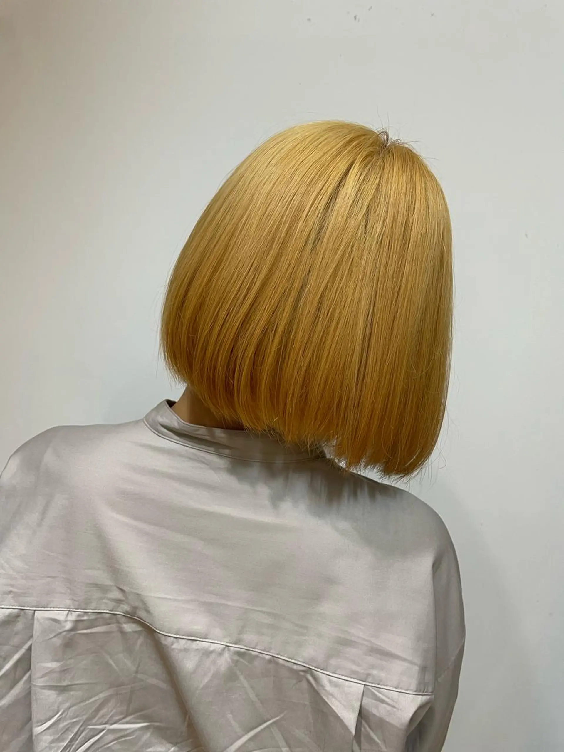 ショート カラー 美髪改善・ブリーチ tadasuke⭐️のヘアスタイル