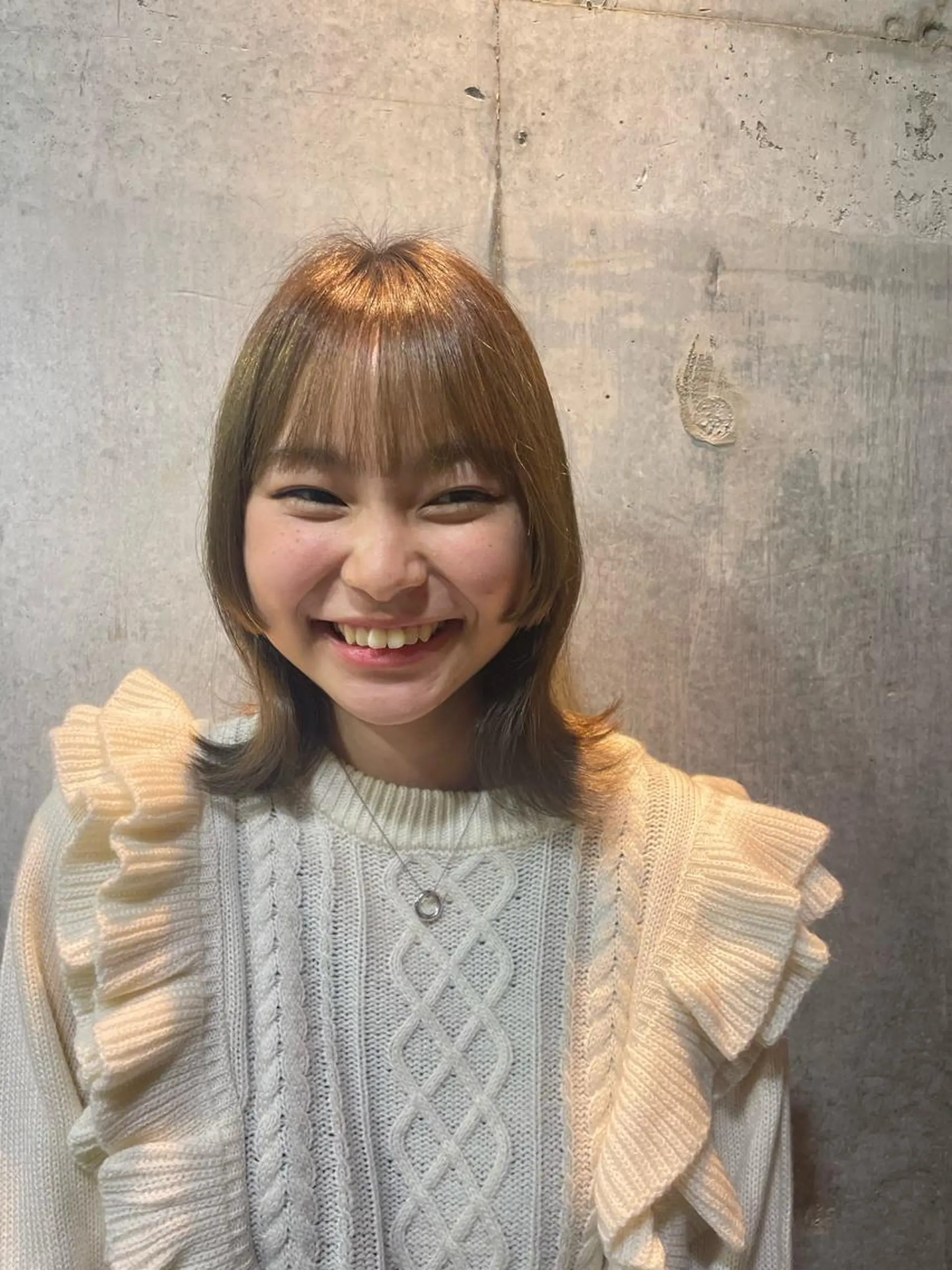 ミディアム カット トリートメント yuika .のヘアスタイル