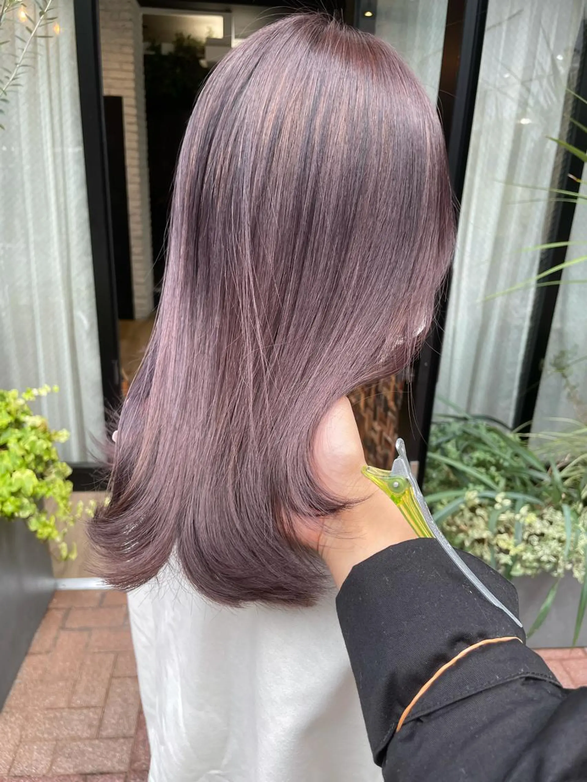 セミロング カラー ラベンダーカラー ピンクカラー ピンクパープル パープルカラー カット ヘアカラー トリートメント レイヤー/顔周り /AKARIのヘアスタイル