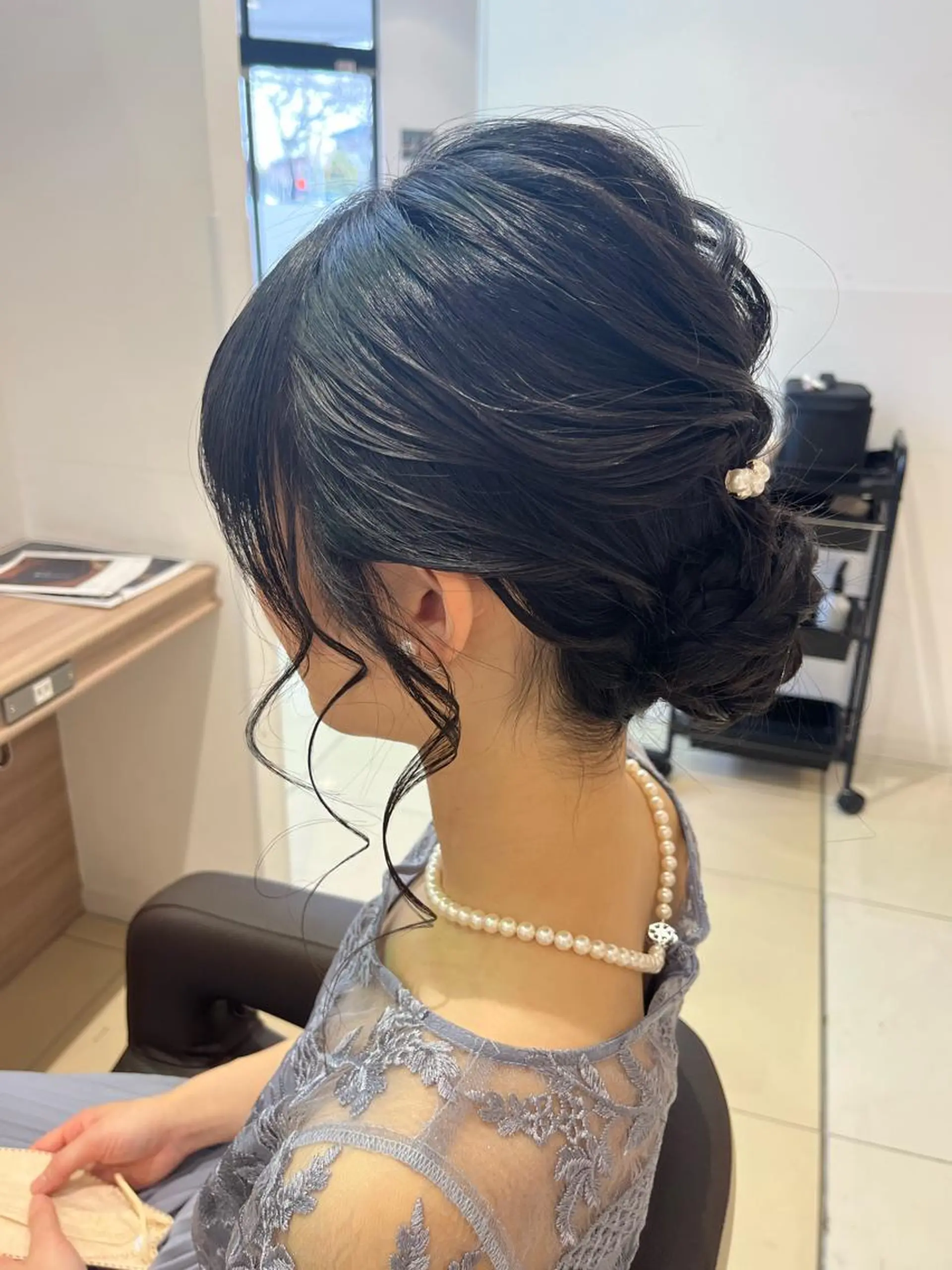 セミロング ヘアアレンジ ツヤ髪カラー💎 佐藤あきのヘアスタイル