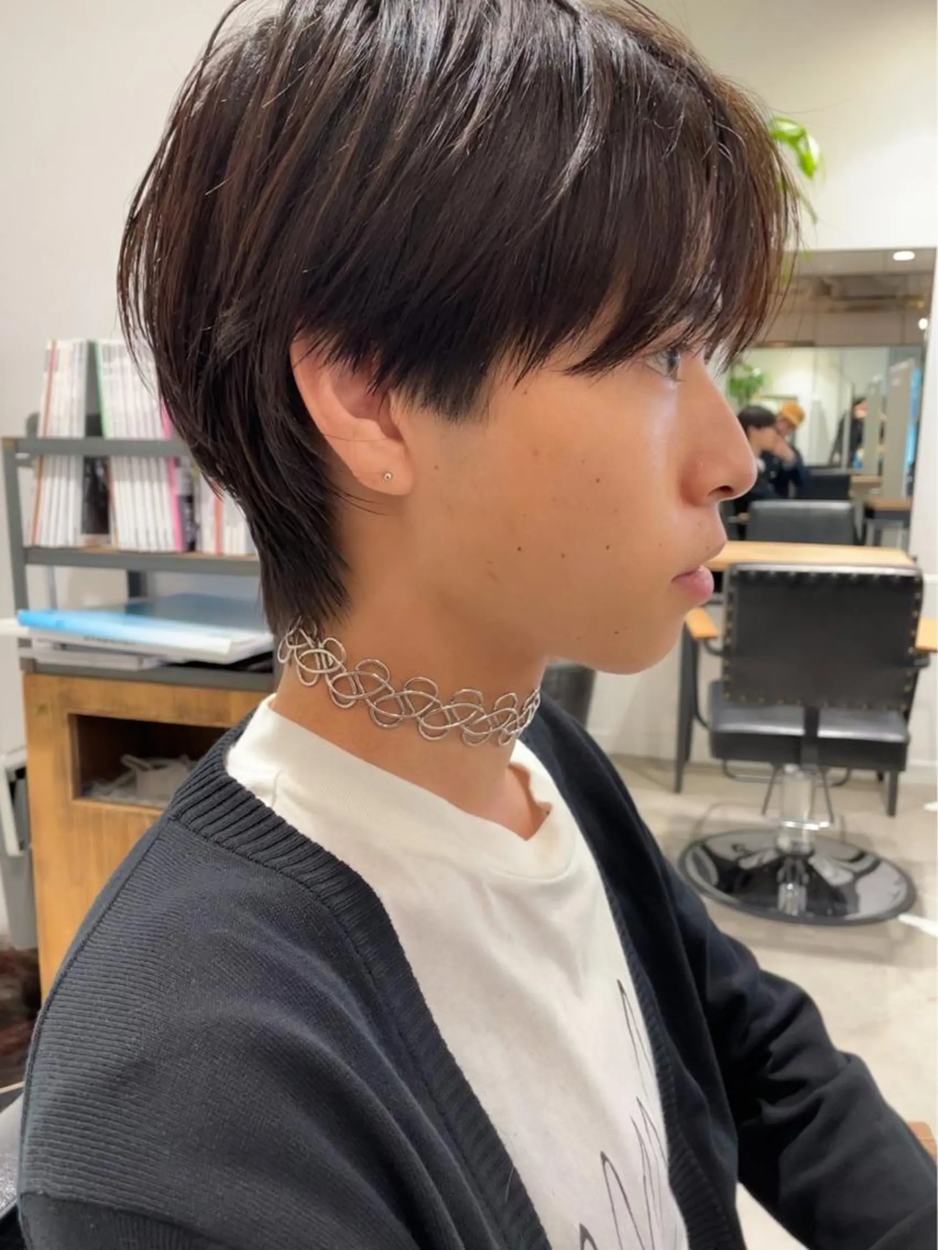 ショート メンズ 伸ばしかけ カット ヘアカラー トリートメント Loom.所属・村上雅人 ナチュラルモードのヘアスタイル