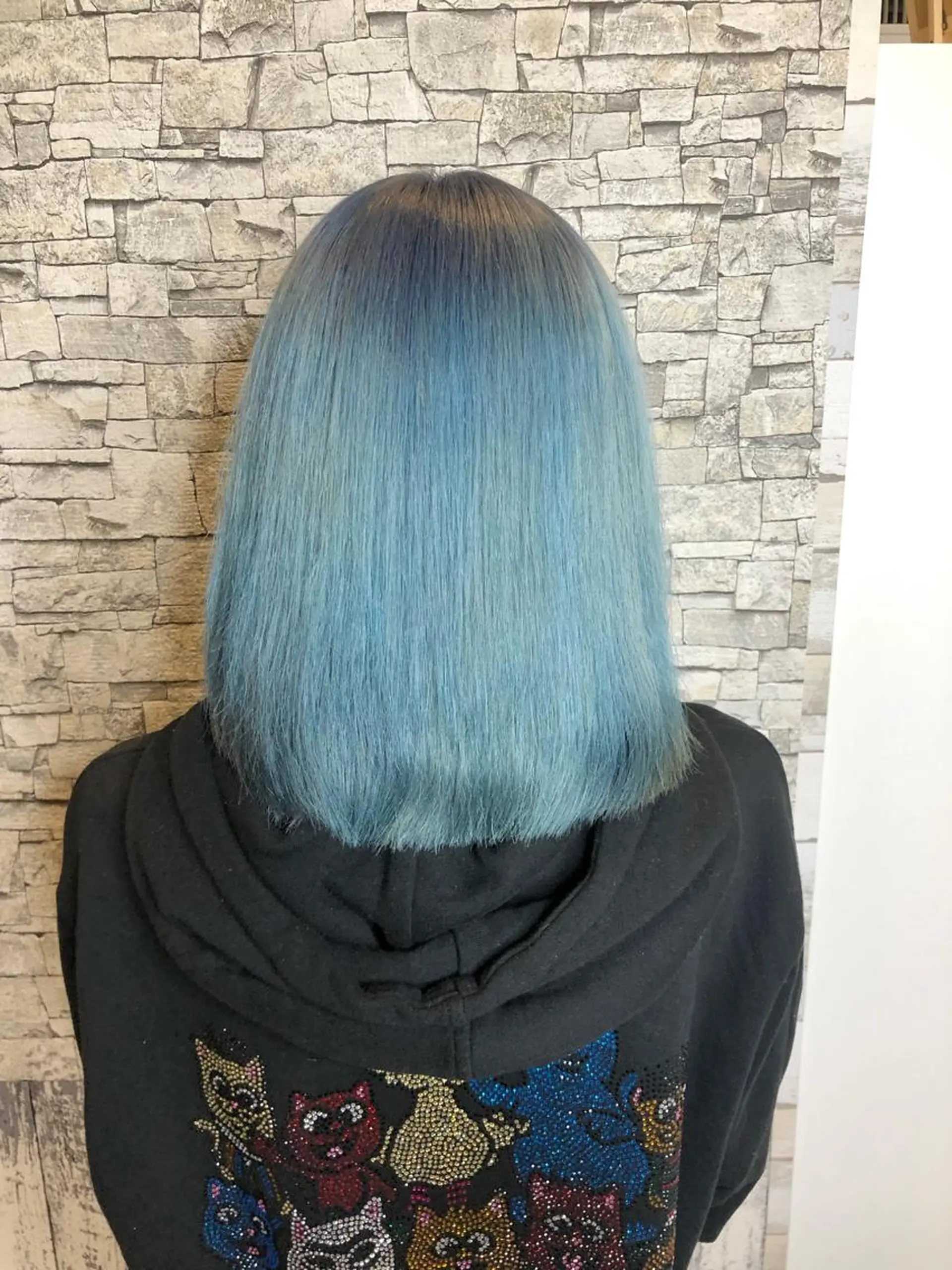 セミロング L'wis所属・🪄🫧ハイトーン/ 乙津茜🐰L'wisのヘアスタイル