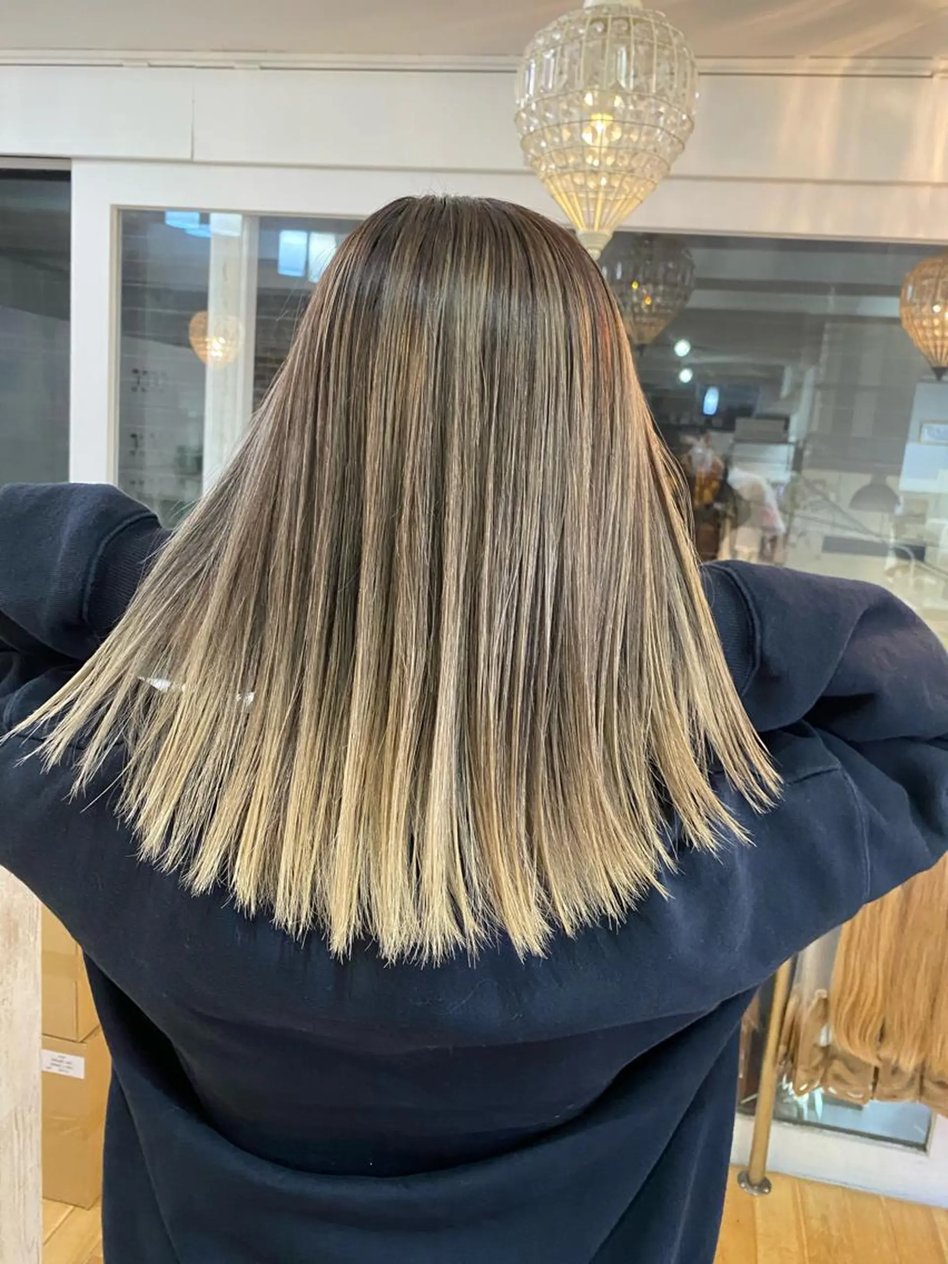 セミロング カラー ヘアアレンジ カット ヘアカラー トリートメント 久米 治仁のヘアスタイル