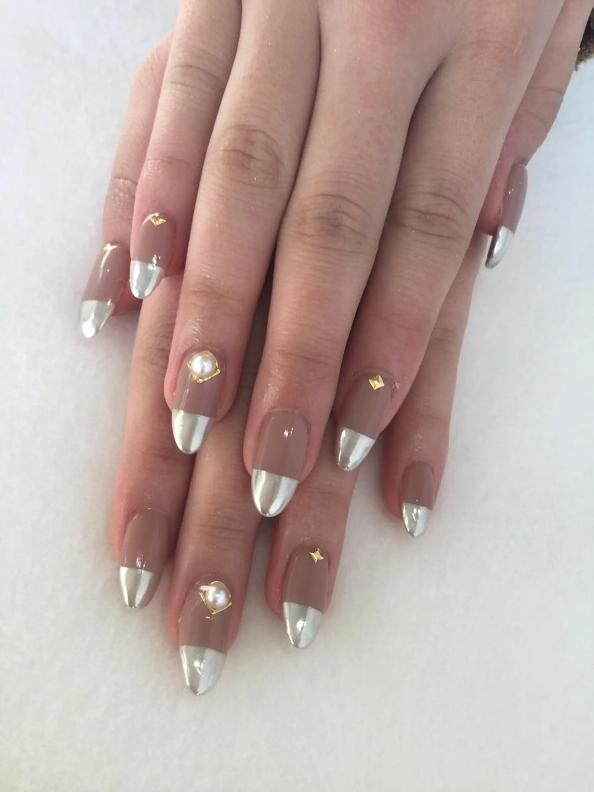 ネイル ハンドネイル 💎🐰 saki. m 🐰💎のネイルデザイン