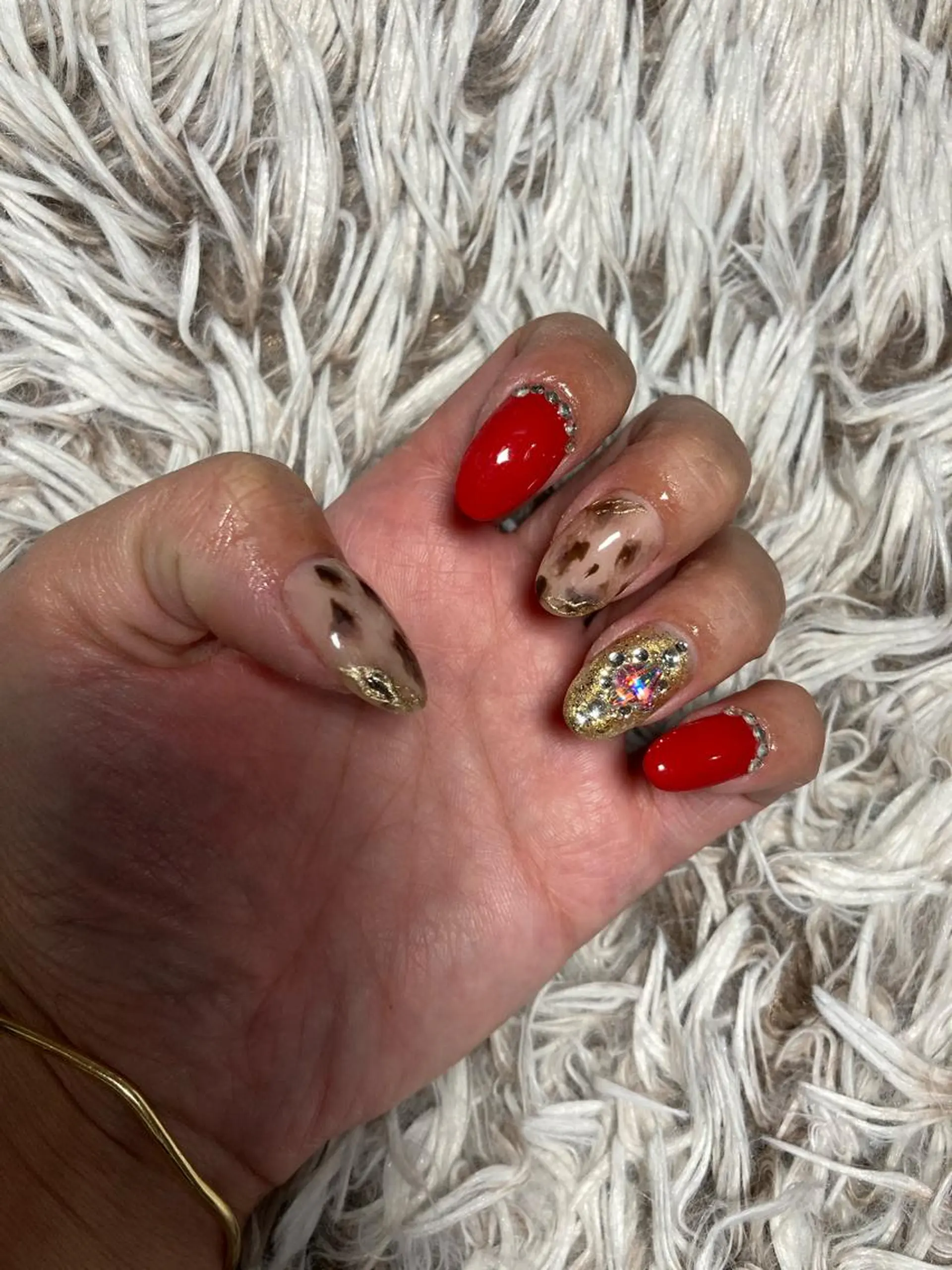 ミディアム ネイル ハンドネイル フットネイル ✴︎ Delightのネイルデザイン