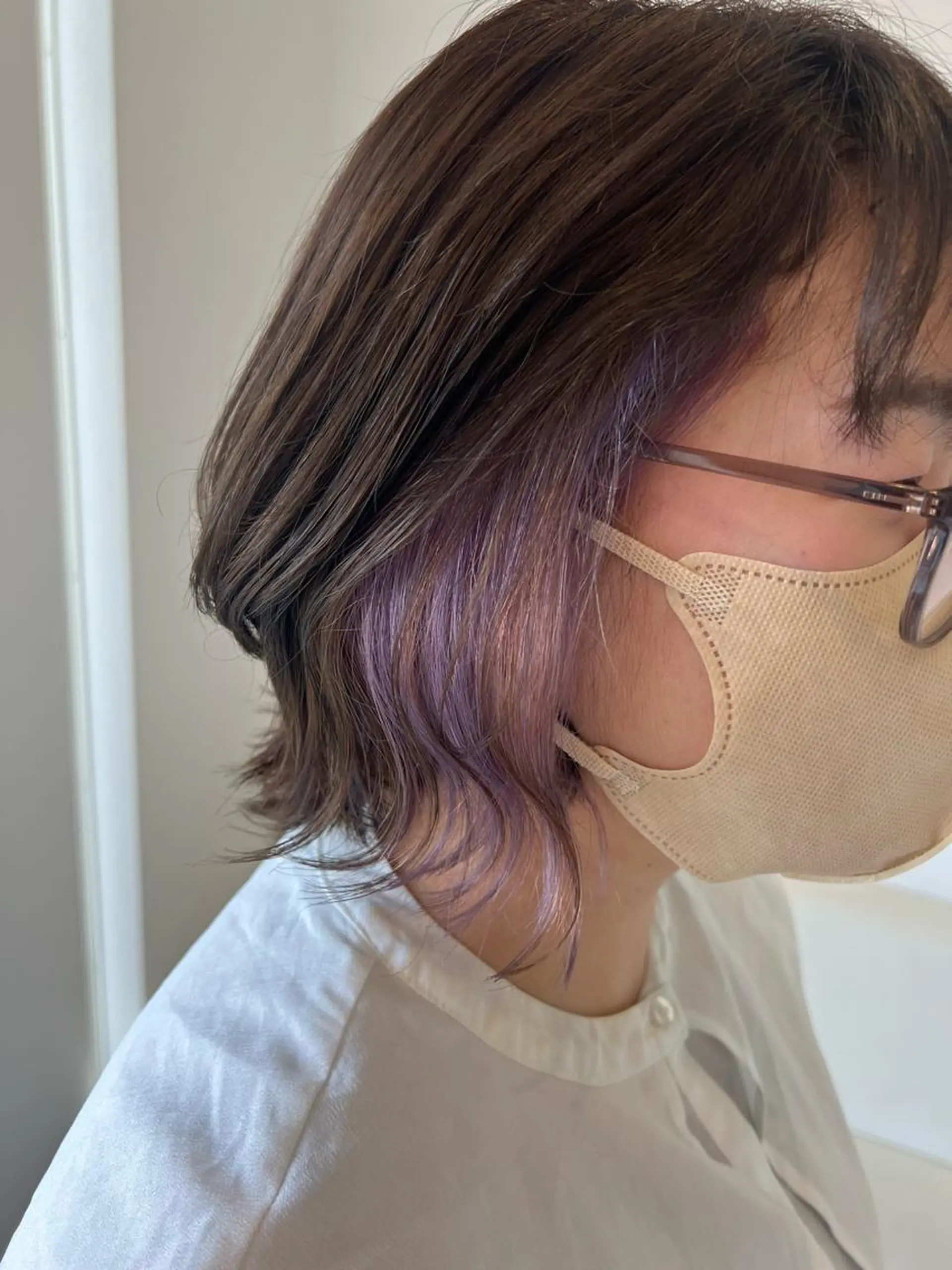 ミディアム カラー インナーカラー パープルカラー 下岡 奈津美のヘアスタイル