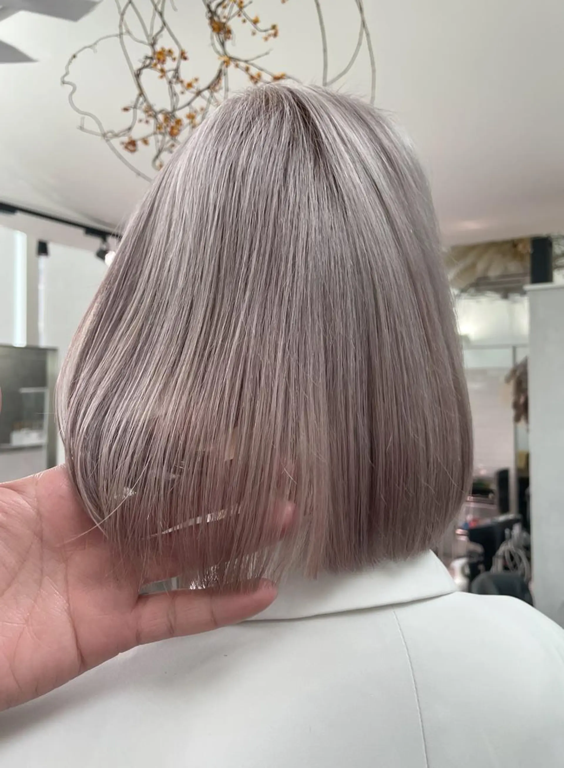 ミディアム カラー グレージュ ヘアカラー トリートメント ayano/天神 ハイトーン/ブリーチのヘアスタイル