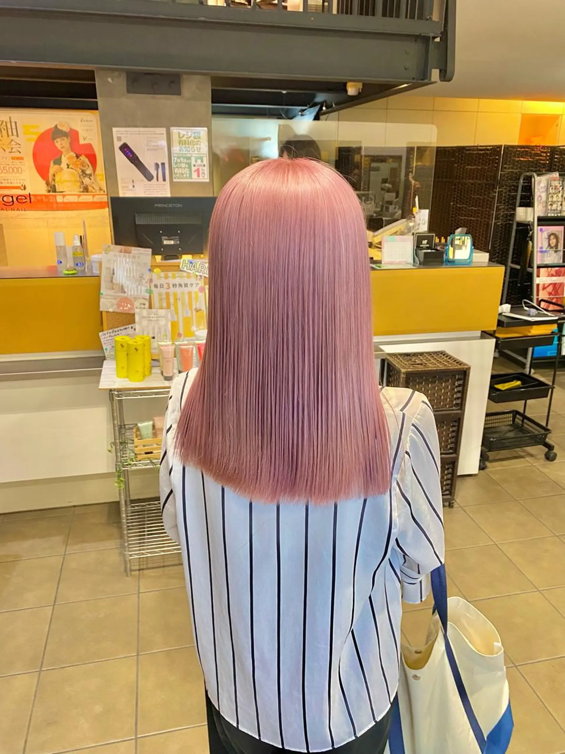 ミディアム 横山 大樹のヘアスタイル