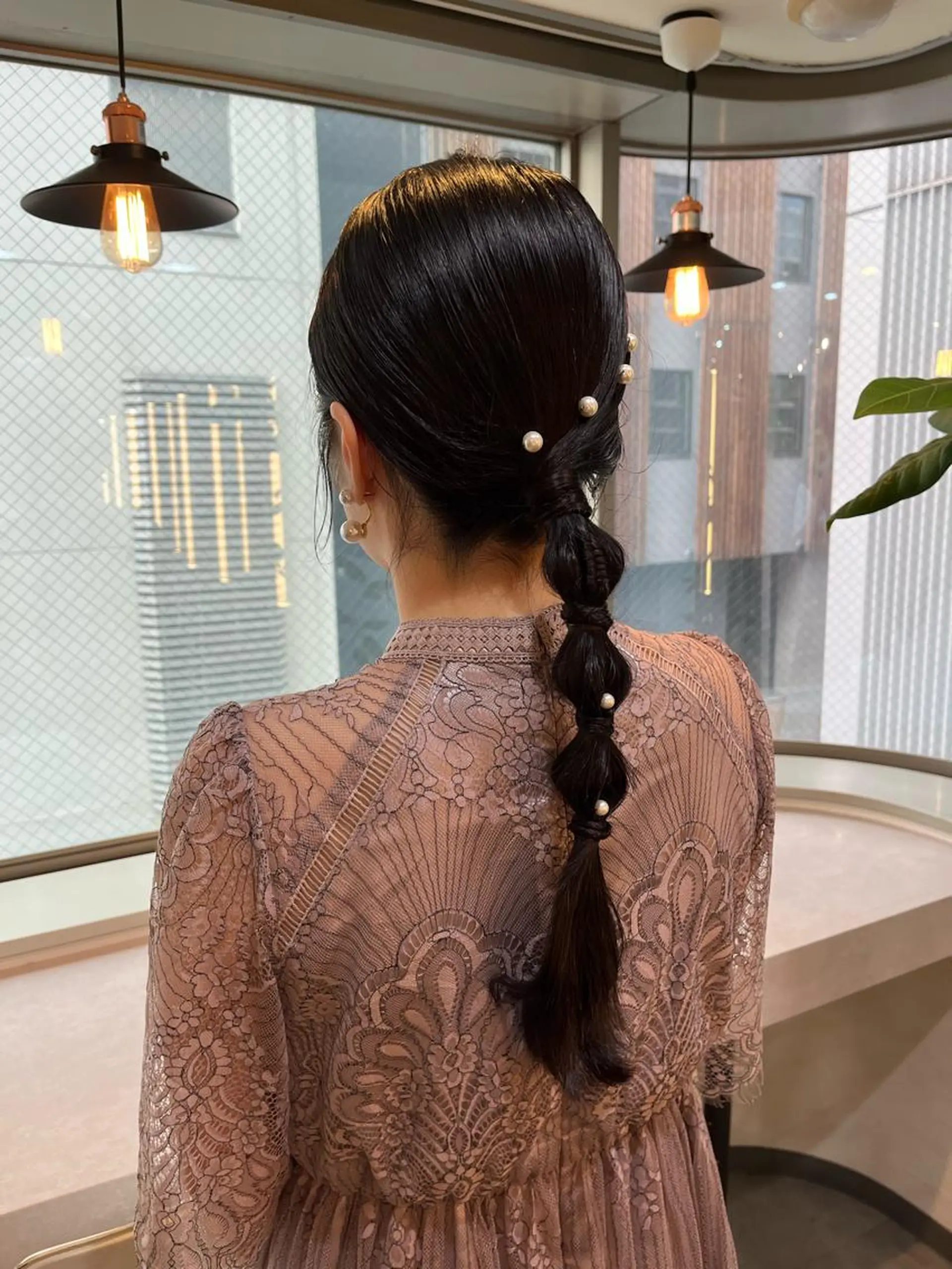 ロング ヘアアレンジ アールバイニーナ所属・R by NINA アールバイニーナのヘアスタイル