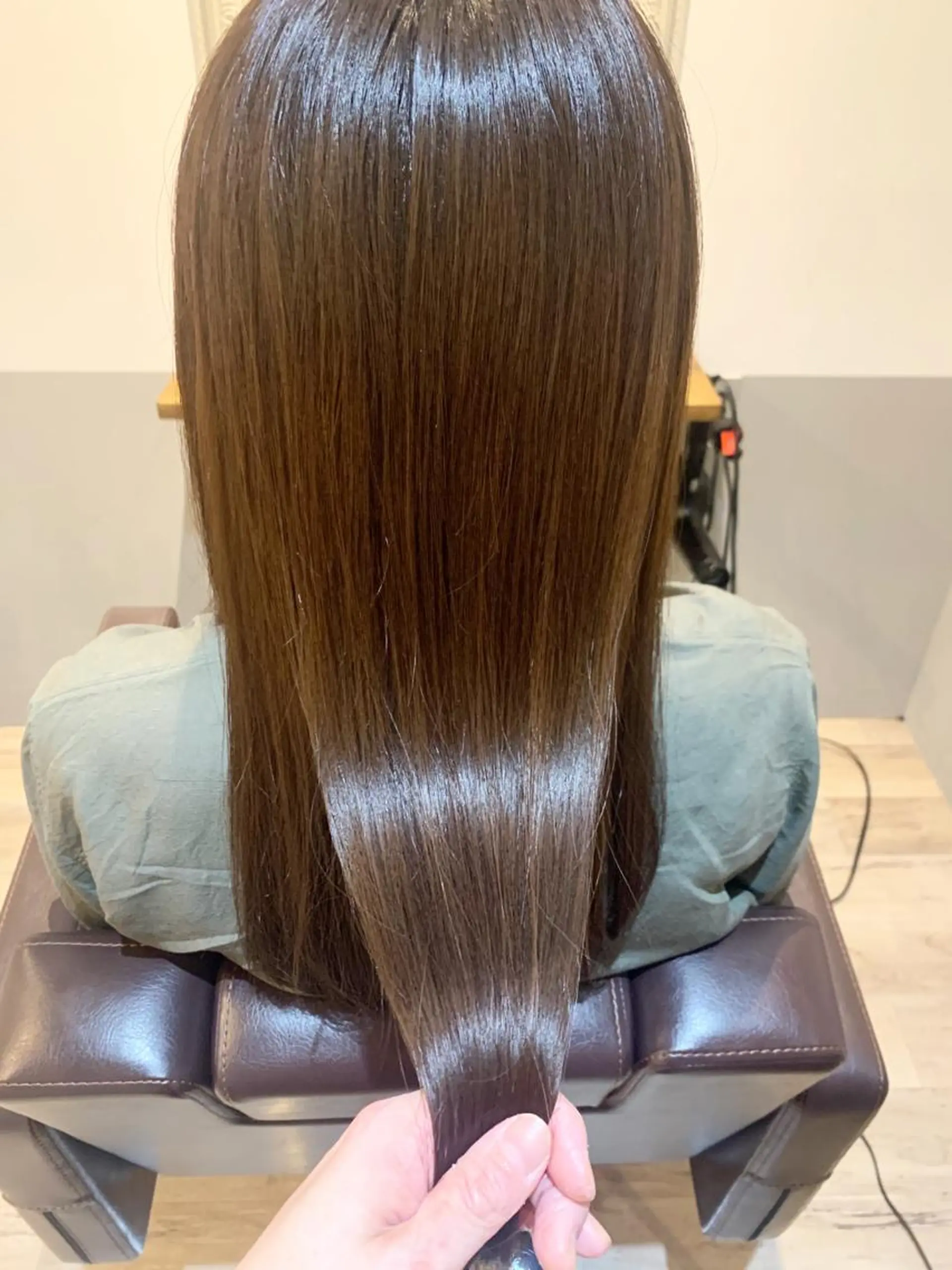 ロング カラー イルミナカラー O maikoのヘアスタイル