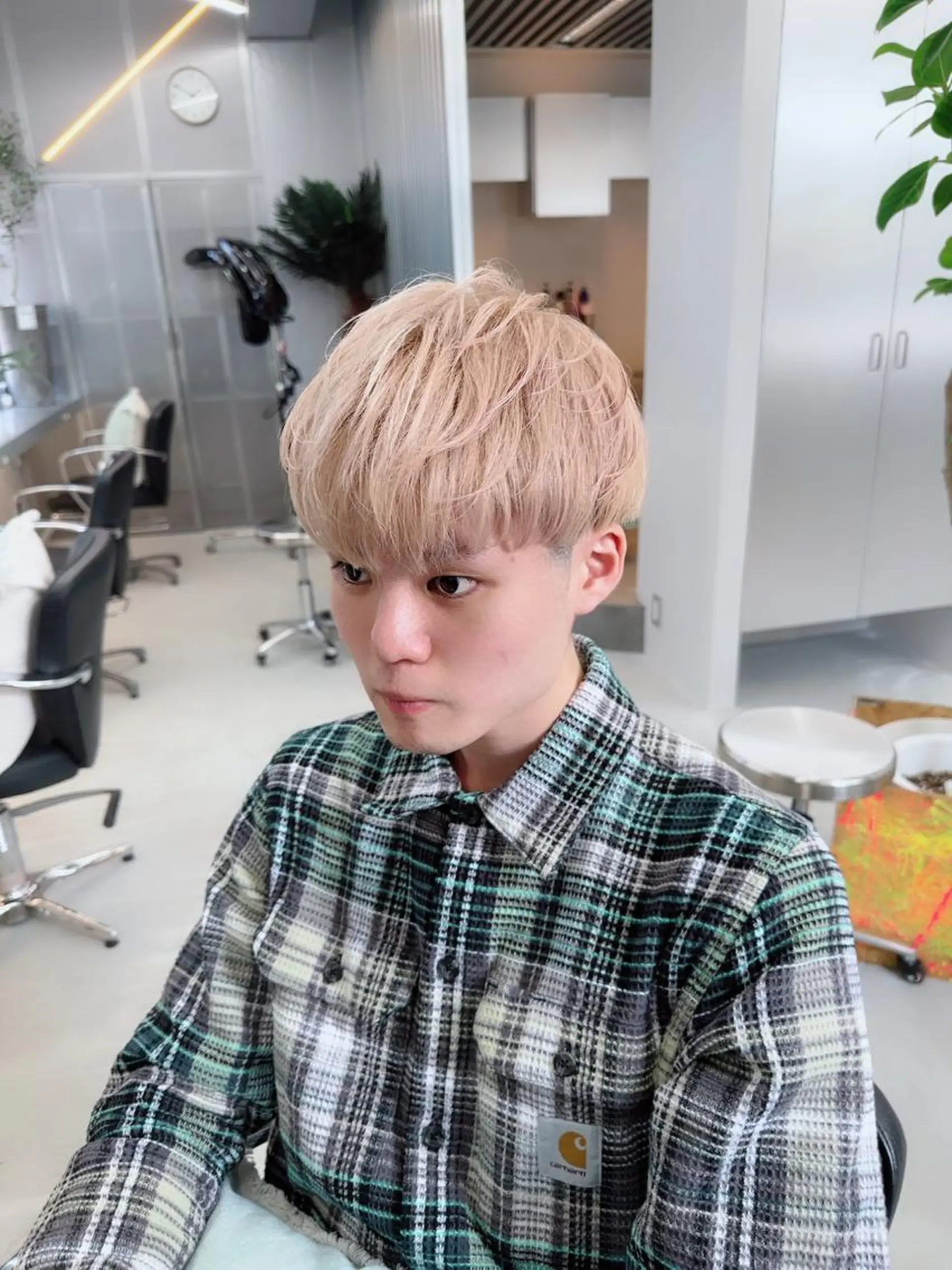 ショート カラー メンズ ヘアカラー トリートメント 岡野 静華のヘアスタイル