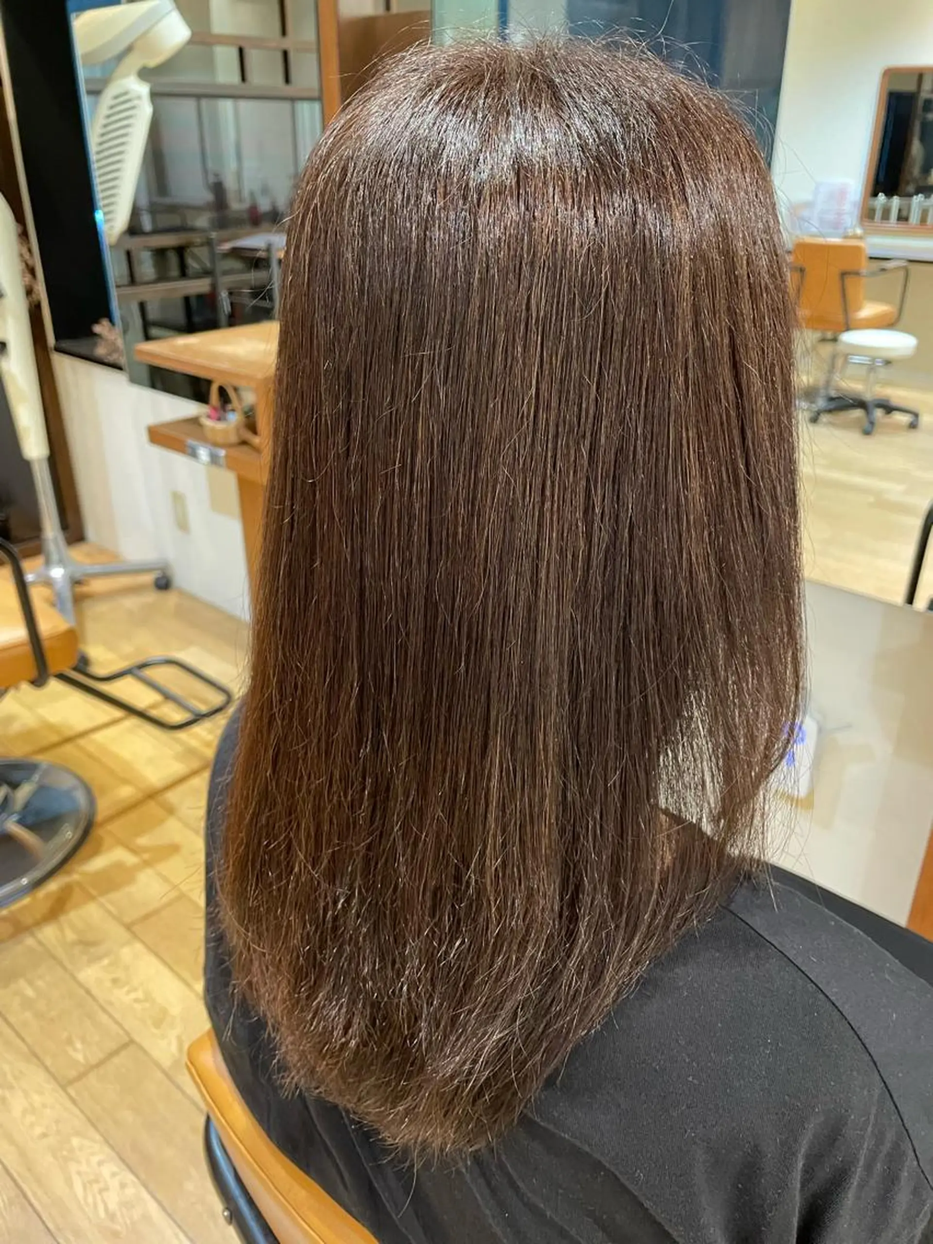 セミロング ヘアカラー おもだか　がく /レディースカットのヘアスタイル