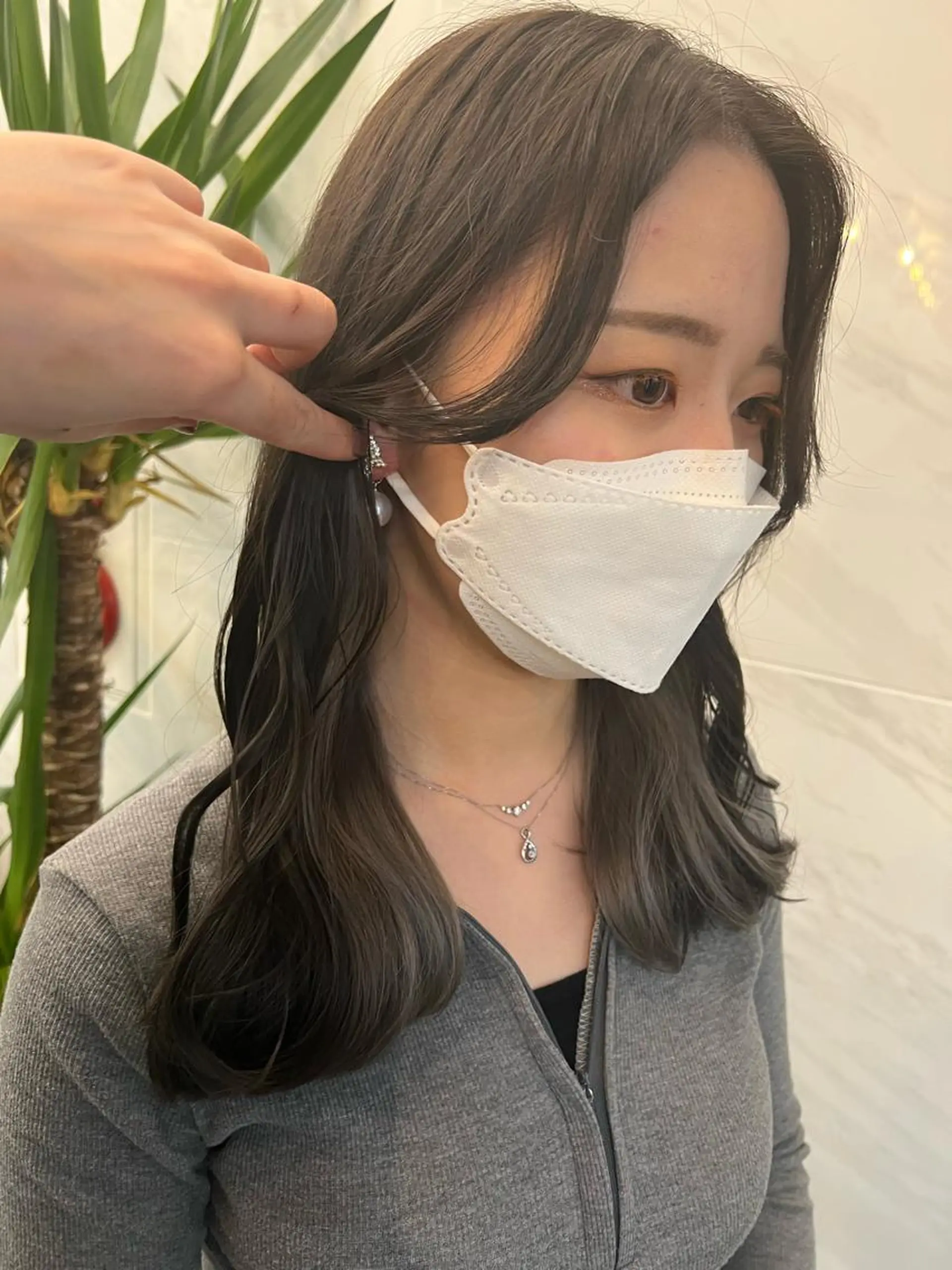 セミロング カット ヘアカラー 🩶韓国/似合わせ/ さわ🩶のヘアスタイル