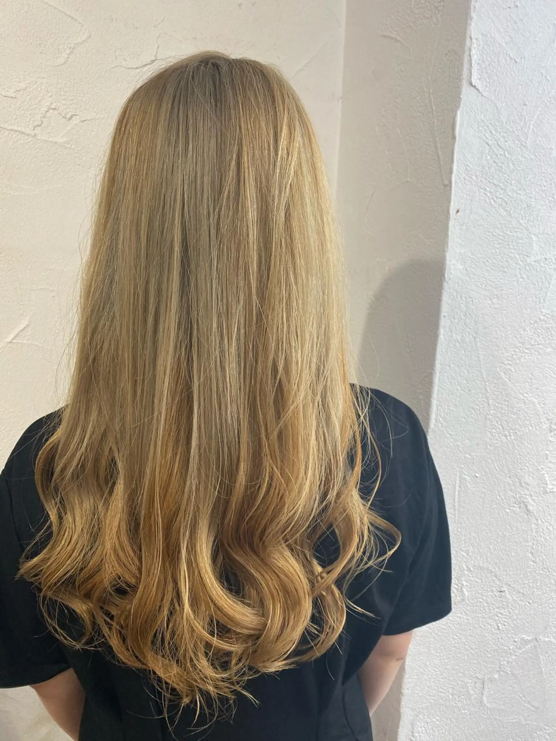 ロング カラー La  SHE's 天王寺店所属・マルヤマ リナのマツエク・マツパデザイン