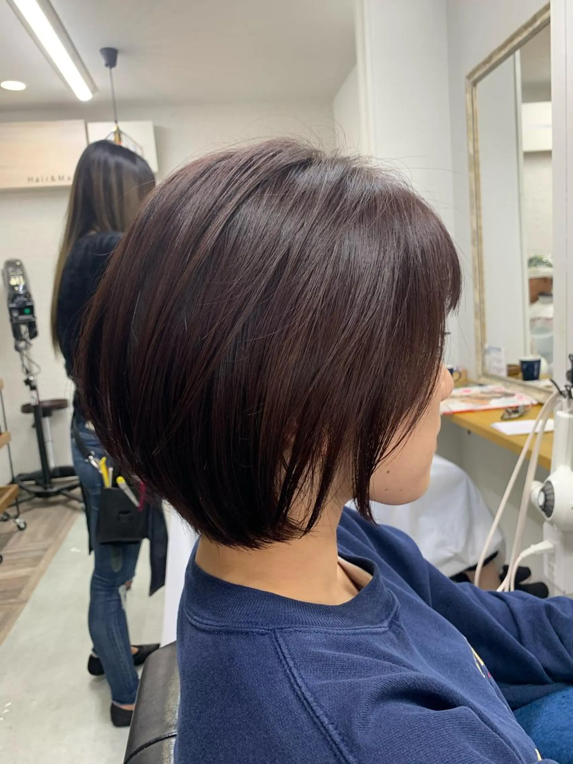 ショート カット ヘアカラー トリートメント 須佐 勝也のヘアスタイル