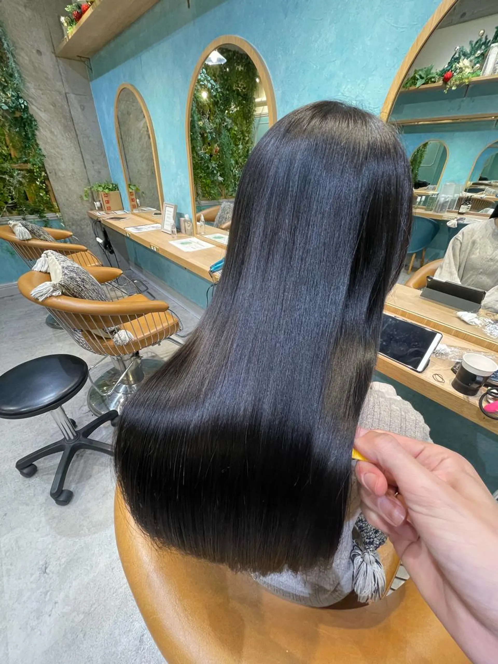 ロング 縮毛矯正　髪質改善 韓国風レイヤー　吉田のヘアスタイル