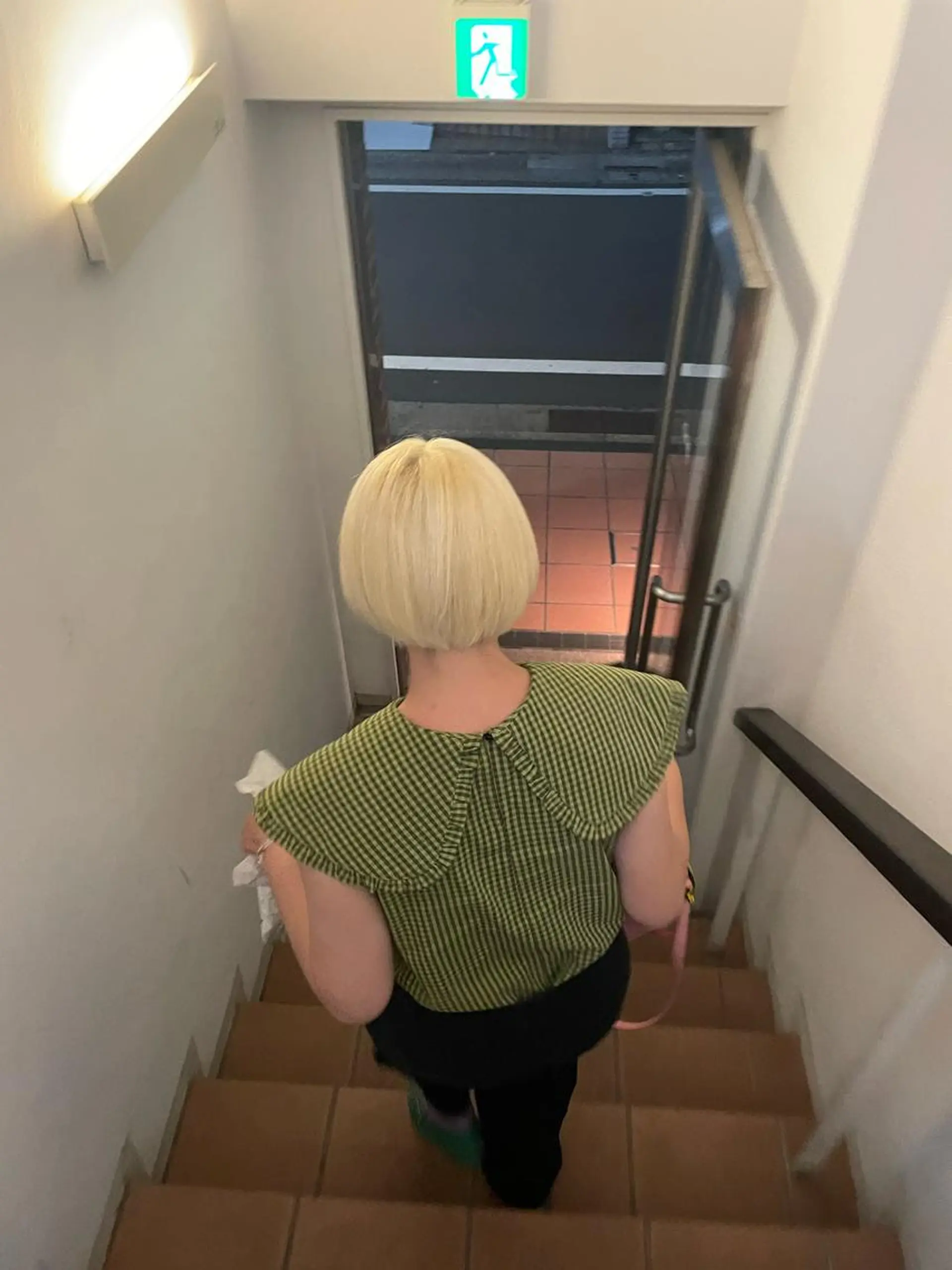 ショート ハイトーンカラー 優海のヘアスタイル