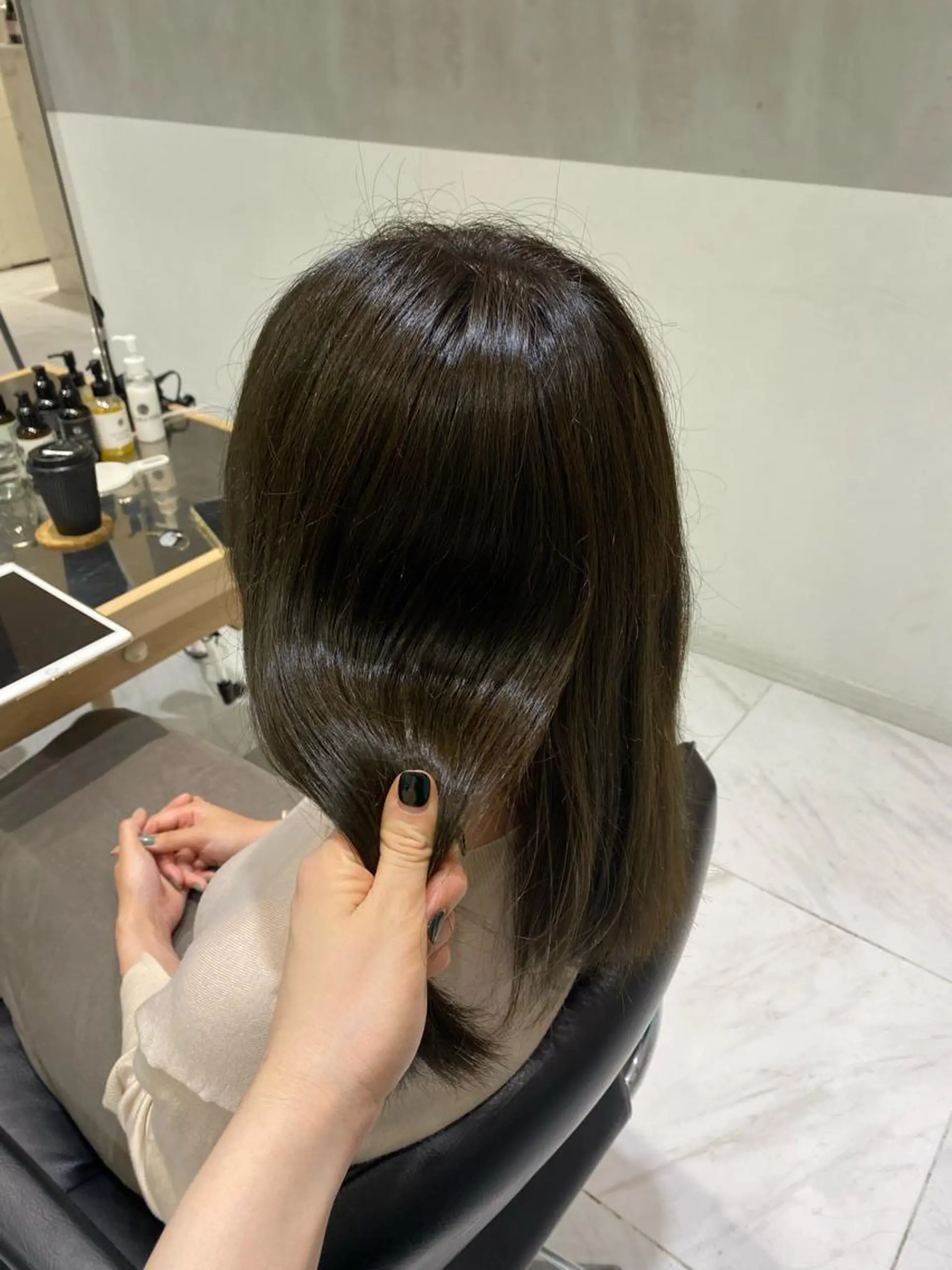 ミディアム カラー 透明感カラー 艶感/ナチュラル 🌿マアヤのヘアスタイル