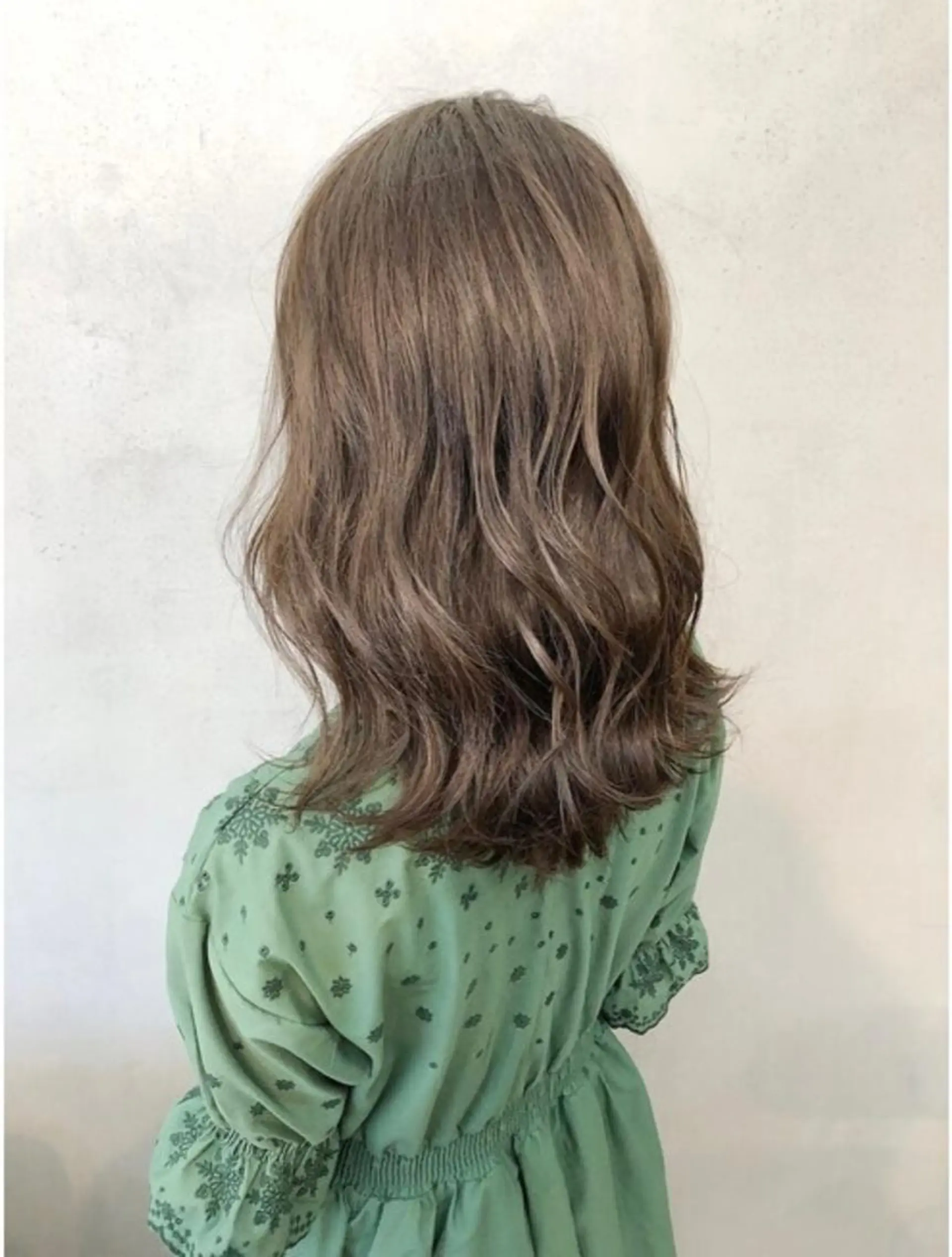 カラー FURUKAWA JUNYAのヘアスタイル