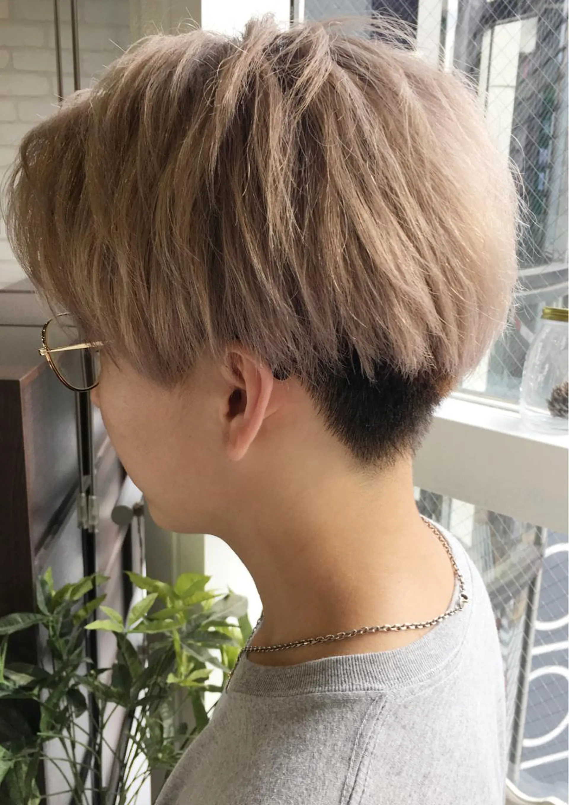 ショート カラー ヘアアレンジ エクステの神様 ▫️原島ユウヤ▫️のヘアスタイル