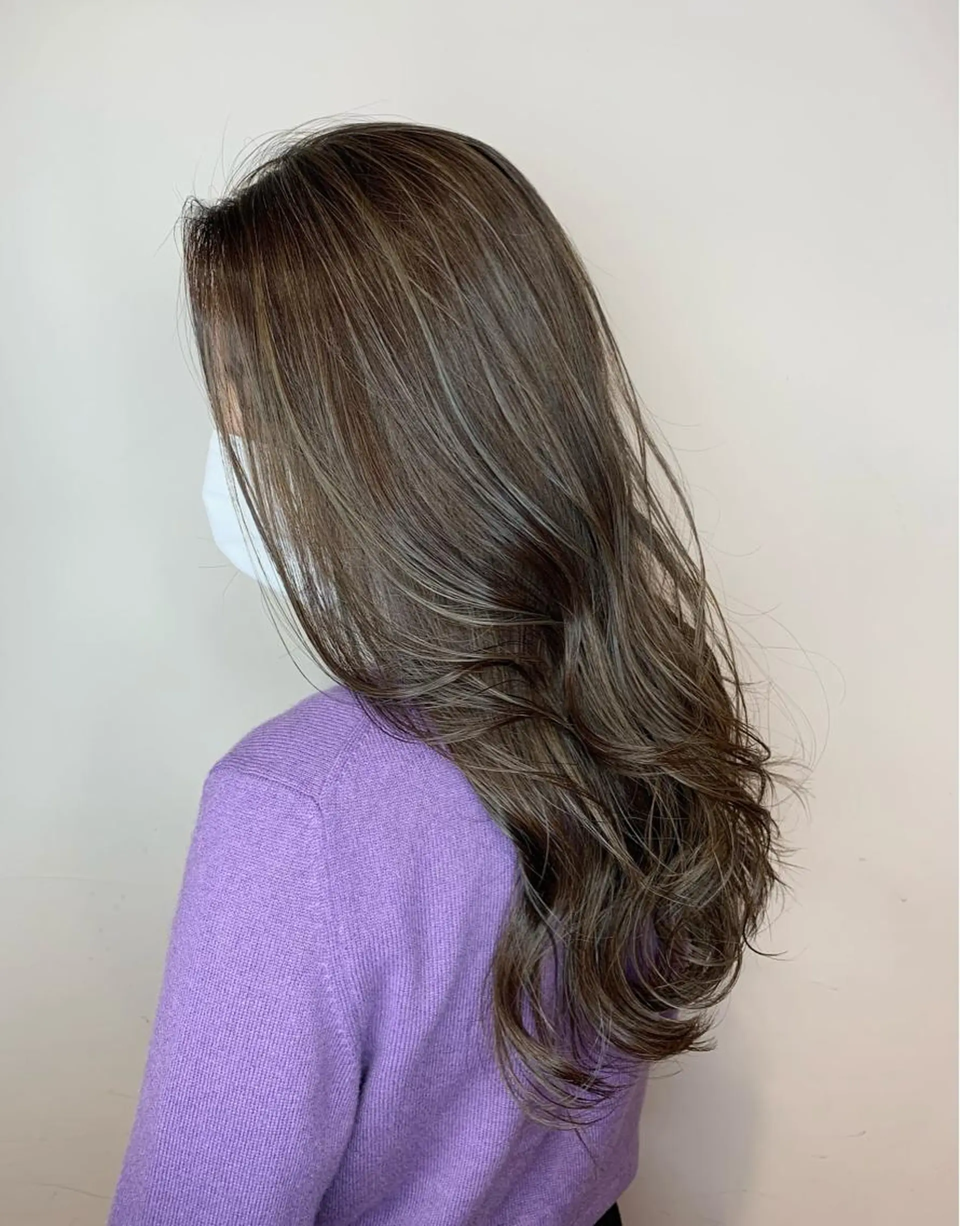 ミディアム 🌷横浜/レイヤー /艶カラー🌷のヘアスタイル