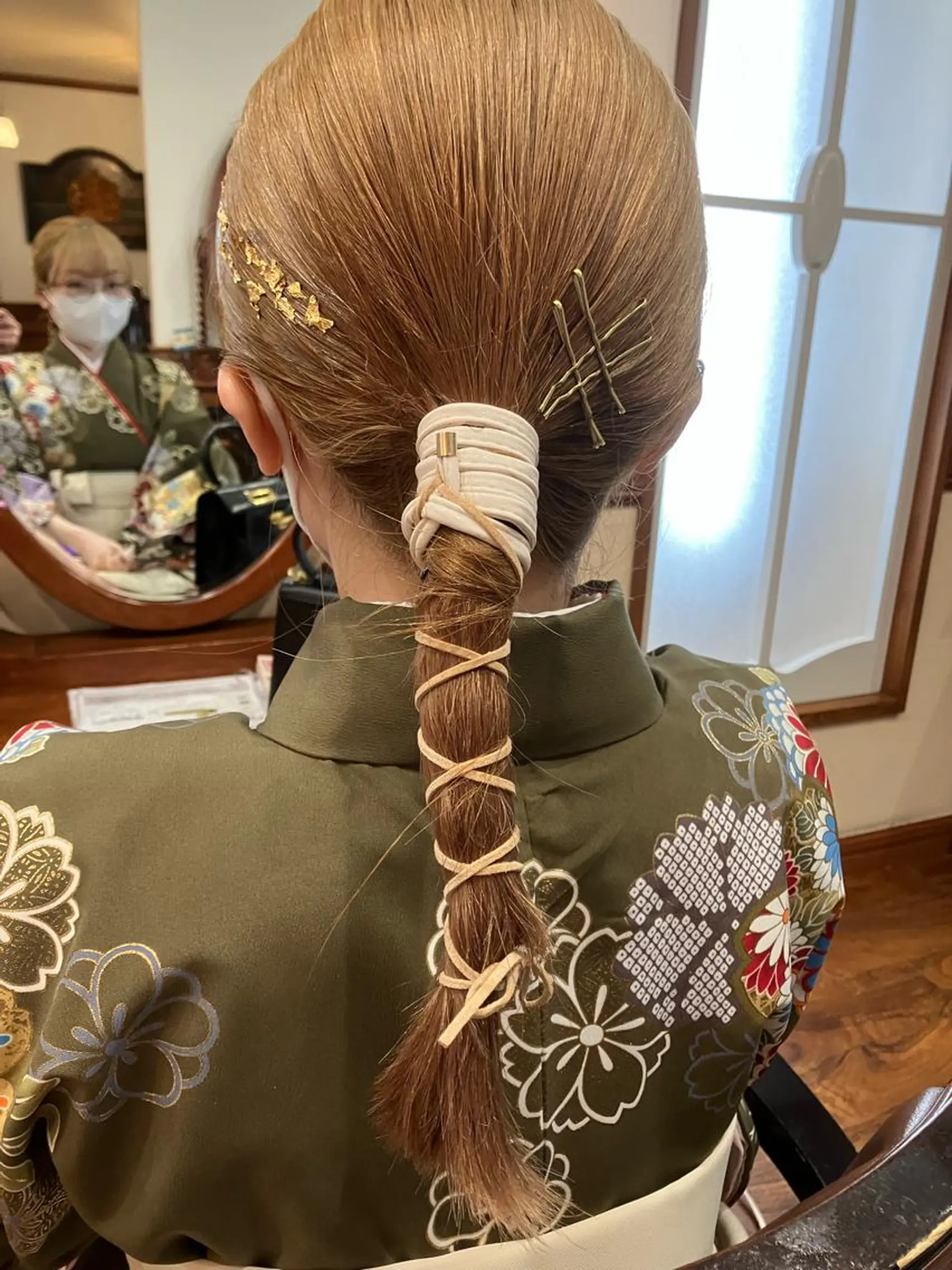 ヘアアレンジ 卒業式のヘアスタイル ヘアセット OVER  SEAオーバーシー所属・森 陽子のマツエク・マツパデザイン