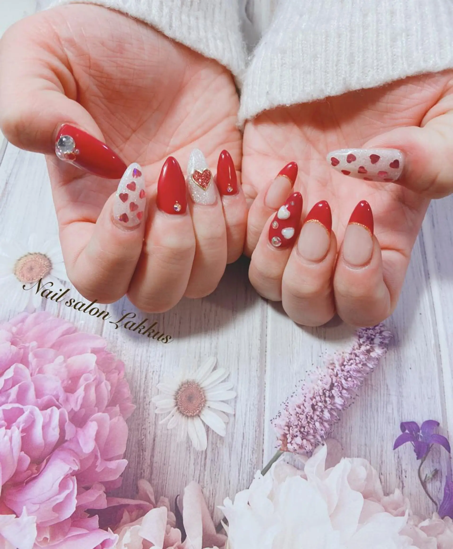 ネイル ハート Lakkus T－CHIのネイルデザイン