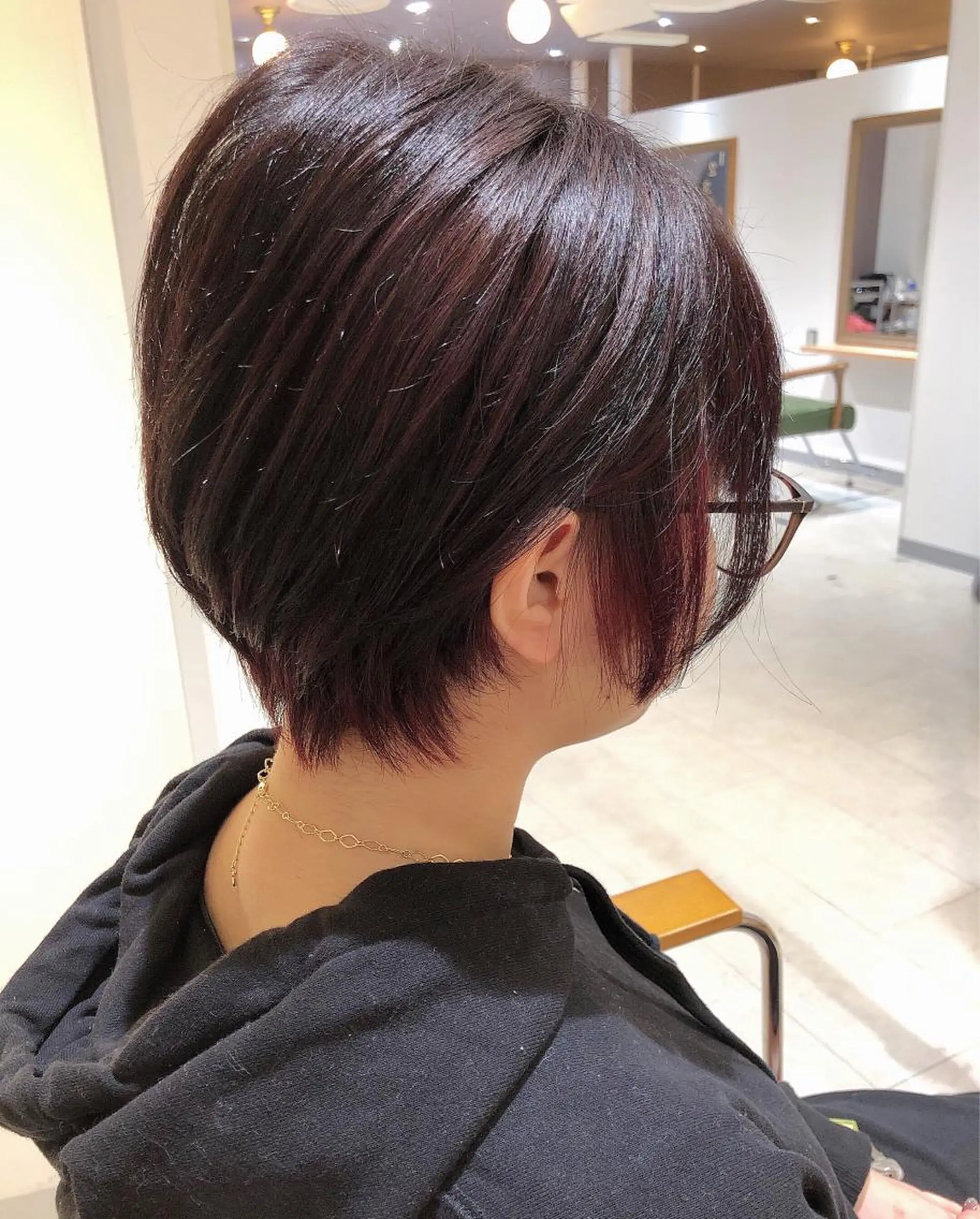 ショート カラー インナーカラー ショートヘア 過去一の柔髪ヘア 🌿IVYjoureのヘアスタイル